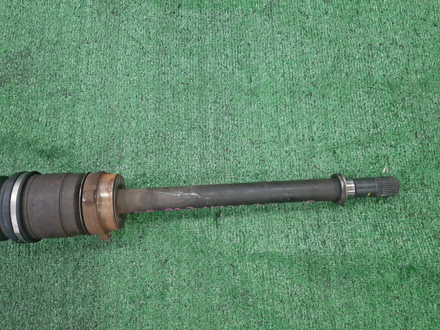 Привод правый передний NISSAN CEFIRO A33 VQ20DE, VQ25DD 2 ракурс