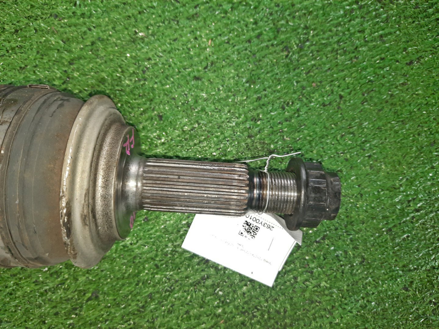 Привод правый передний TOYOTA VITZ NHP130 1NZ-FXE 2 ракурс