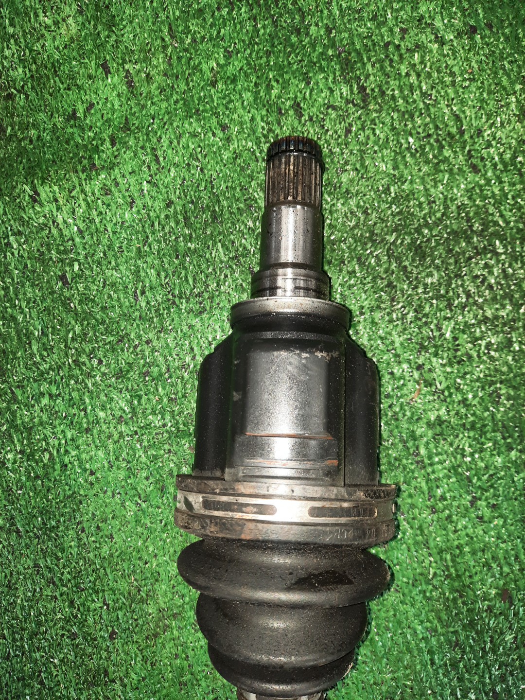 Привод левый передний TOYOTA VITZ NHP130 1NZ-FXE 3 ракурс