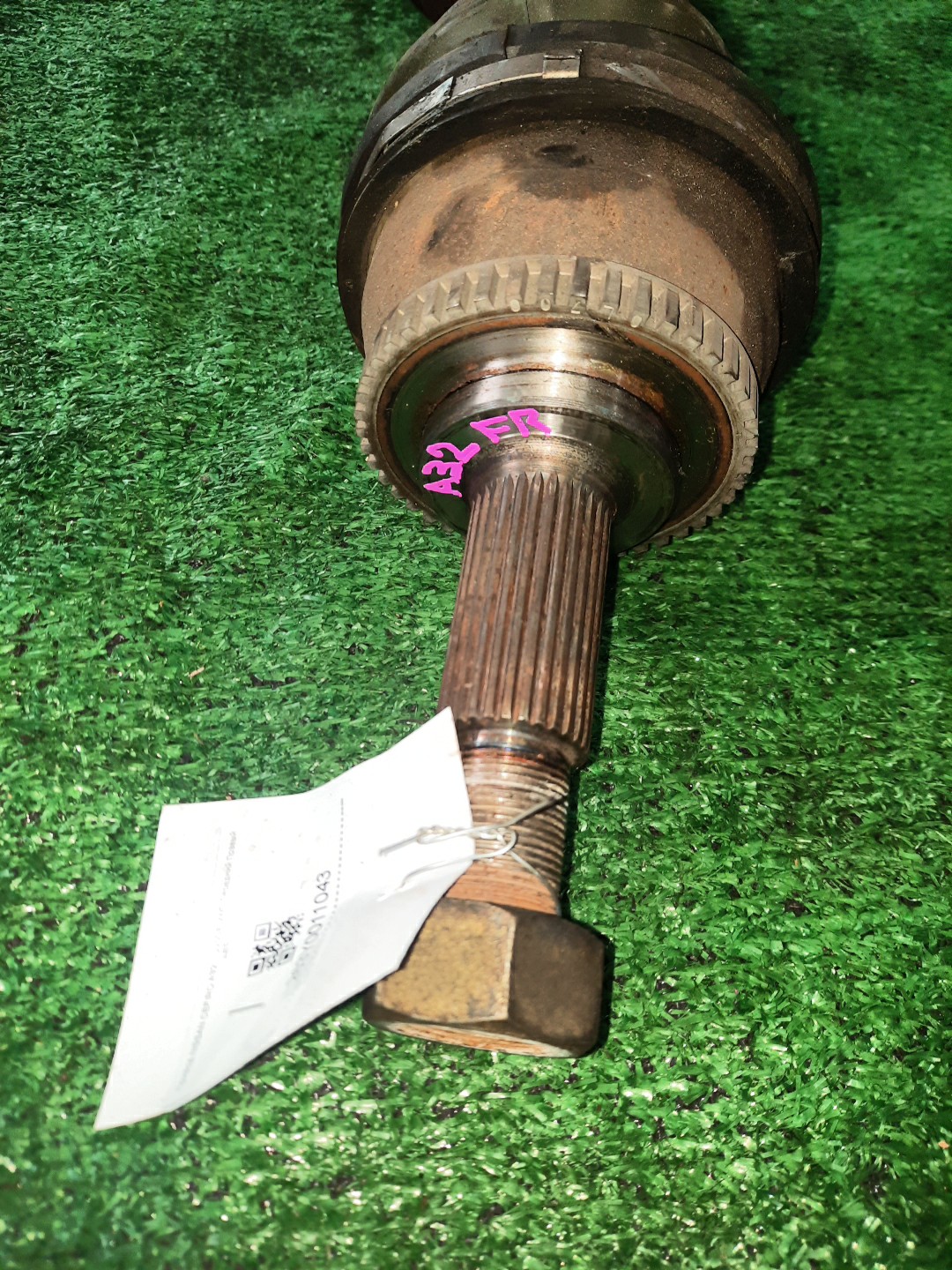 Привод правый передний NISSAN CEFIRO A32 VQ30DE, VQ20DE, VQ25DE 2 ракурс