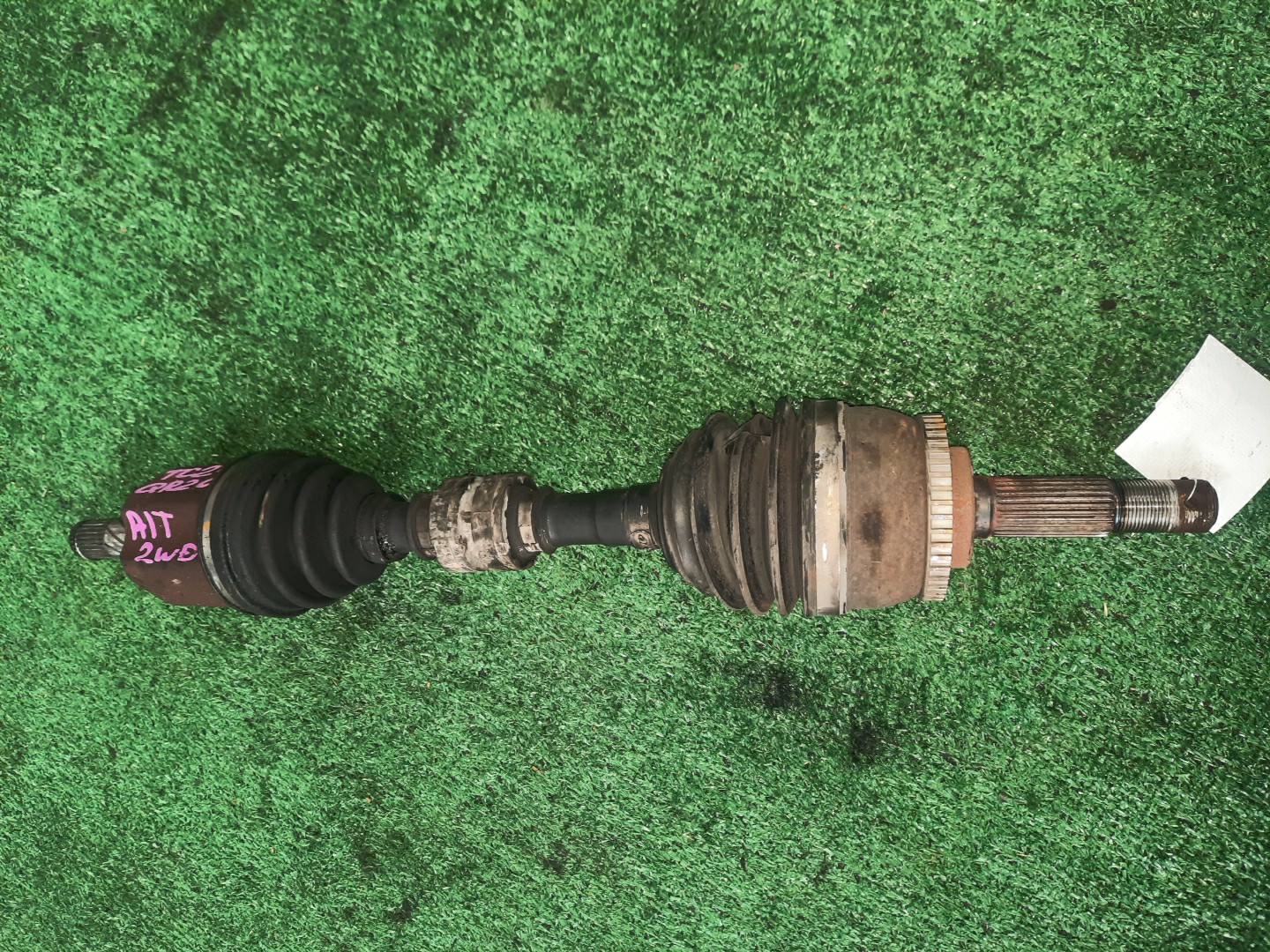 Привод левый передний  NISSAN AVENIR, LIBERTY, PRIMERA, SERENA W11, RW11, RM12, HP12, TNC24, TC24, RC24 QR20DE, SR20VE, QR25DE 1 ракурс