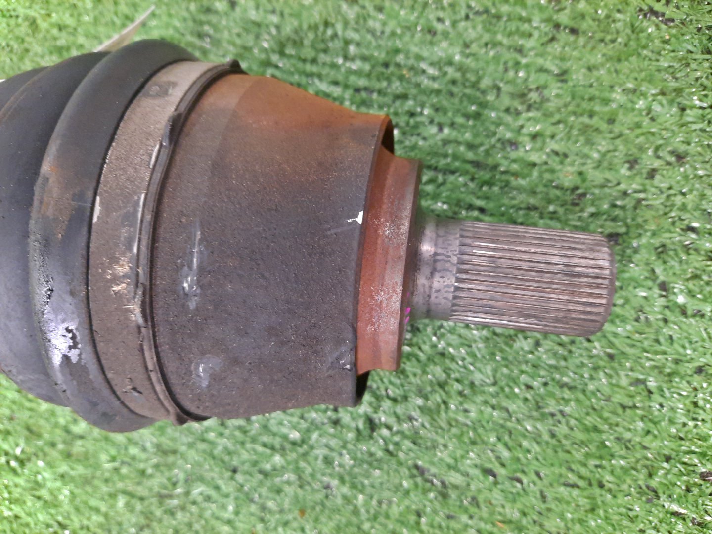 Привод правый передний VOLVO V40 MV48 D4204T 2 ракурс
