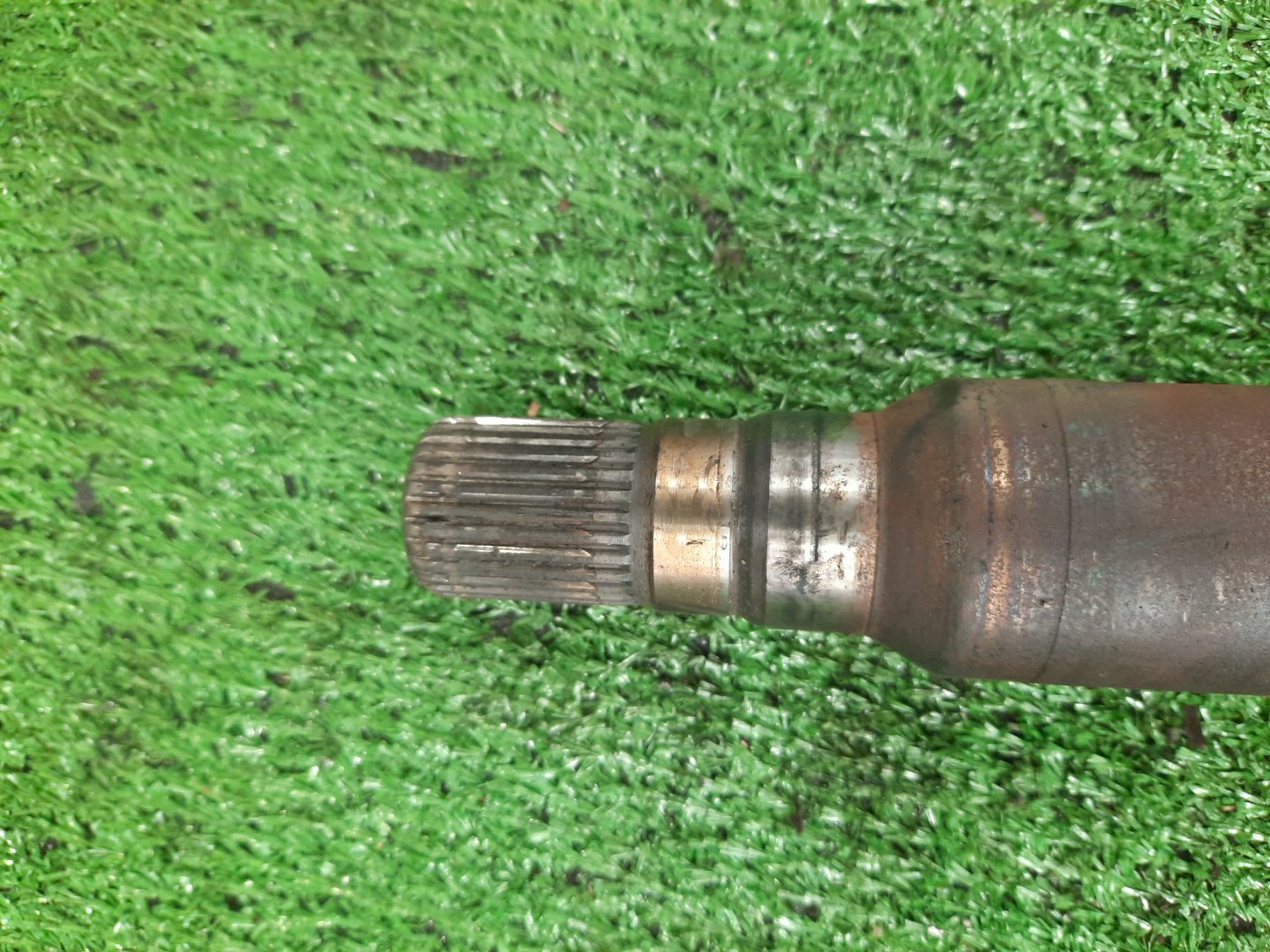 Привод правый передний VOLVO V40 MV48 D4204T 3 ракурс