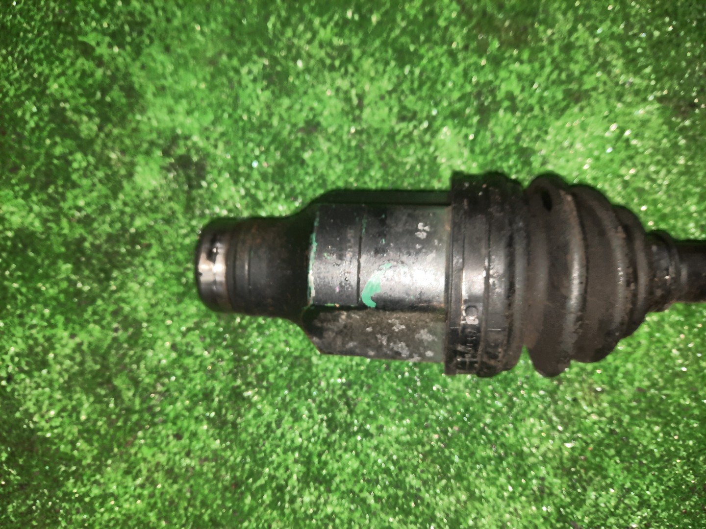 Привод правый передний SUZUKI AERIO RB21S, RA21S M15A 3 ракурс