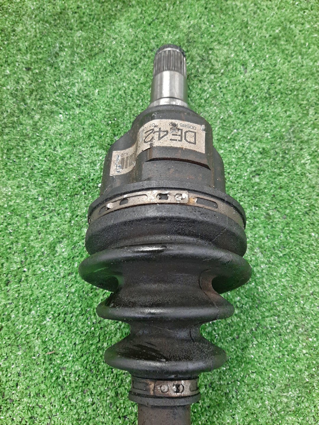 Привод правый передний TOYOTA COROLLA, PREMIO, COROLLA SPACIO, ALLION, COROLLA FIELDER, ALLEX, COROLLA RUNX, WILL VS, COROLLA  AXIO NZE121, NZE120, NZE141, NZT240, NZT260, NZE121N, NZE121G, NZE141G, NZE127 1NZ-FE, 2NZ-FE 3 ракурс