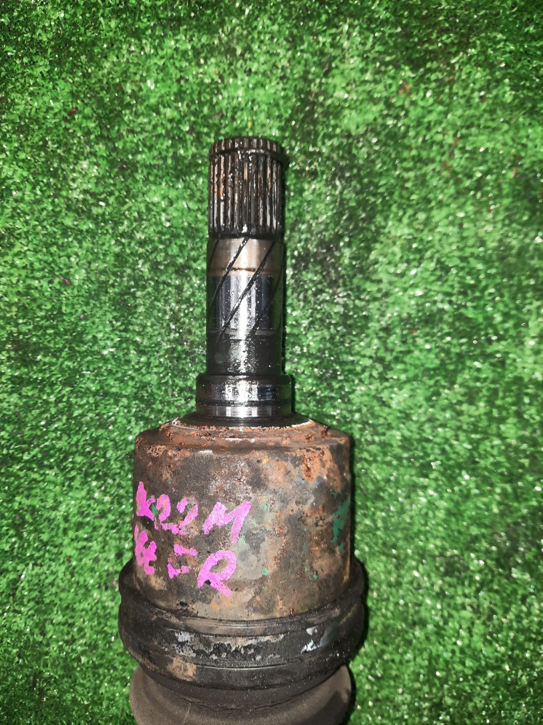Привод правый передний MAZDA BONGO, VANETTE SK82M, SK22M, SK22V, SKP2M, SK82L, SKF2M, SK22MN, SK82VN F8, R2, L8, FE, RF-T 3 ракурс