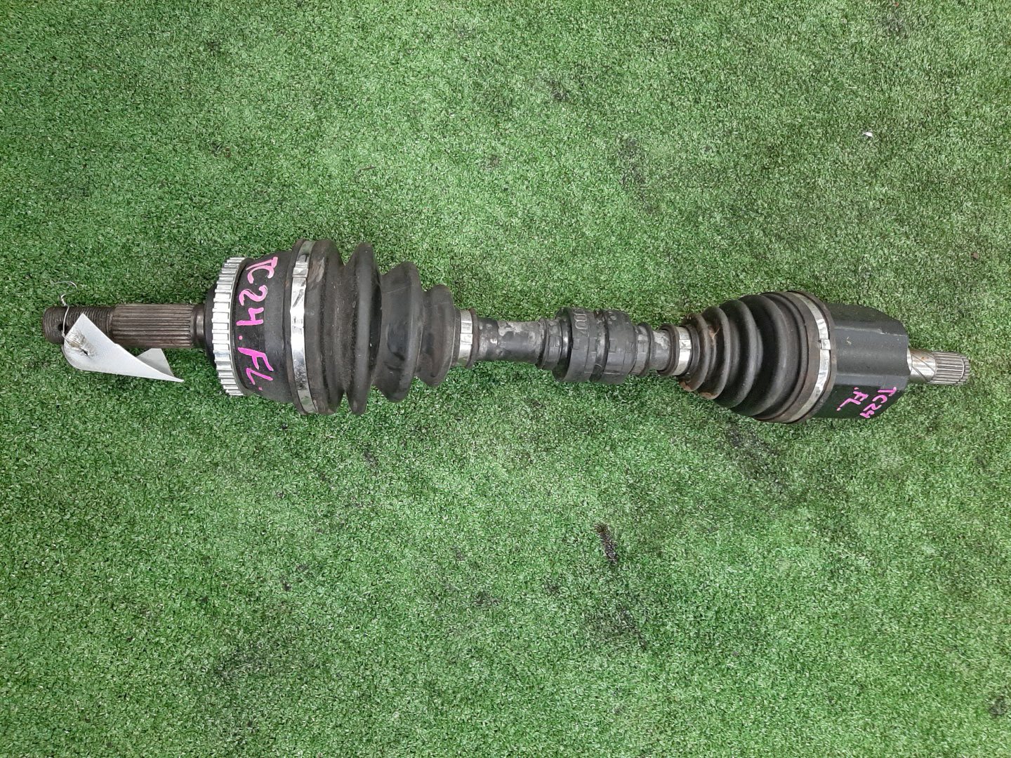 Привод левый передний  NISSAN SERENA TC24 QR20DE 1 ракурс