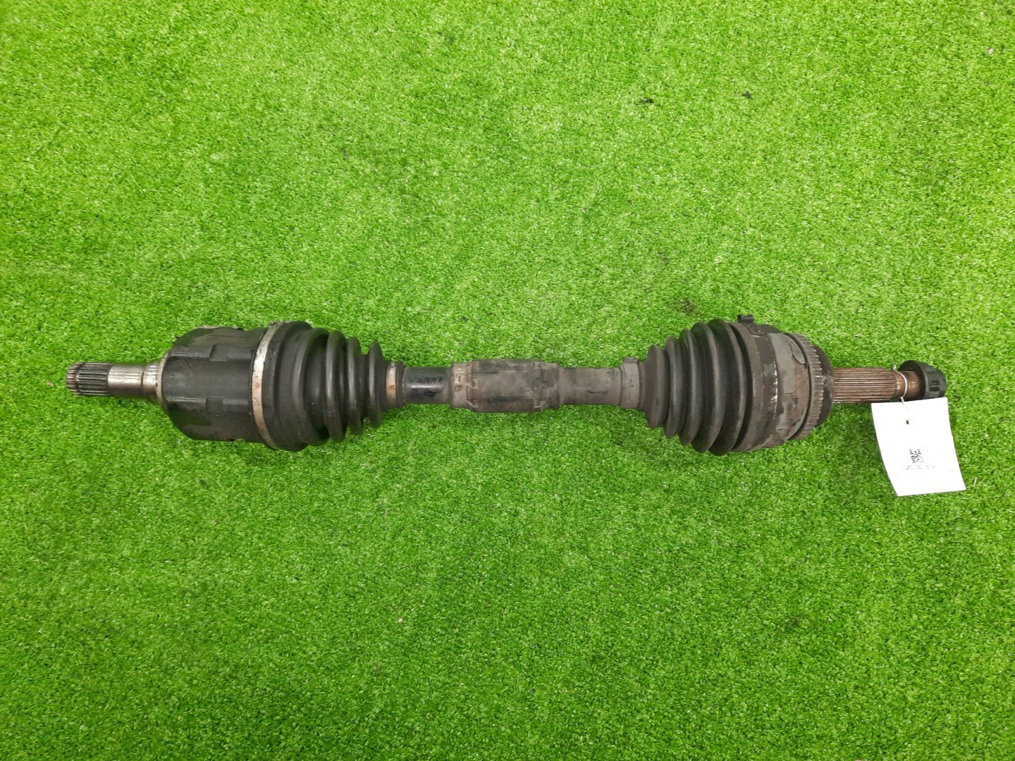 Привод левый передний TOYOTA CALDINA, WISH, AVENSIS NZE151N, AZT246W, S500U, ANE11W, AZT255 1AZ-FSE 1 ракурс
