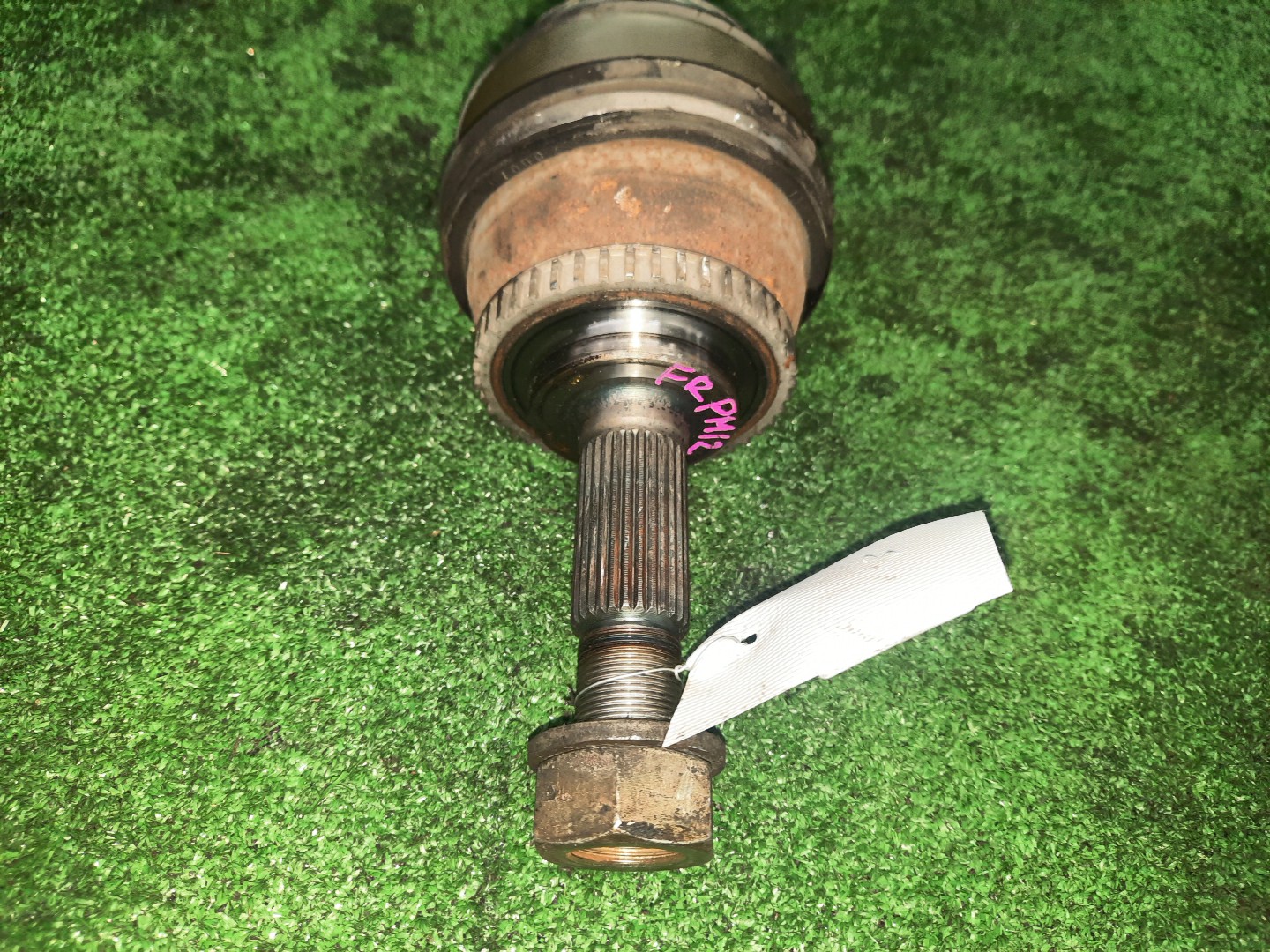 Привод правый передний NISSAN AVENIR, LIBERTY SW11, W11, PW11, PM12 CD20ET, SR20DE 2 ракурс