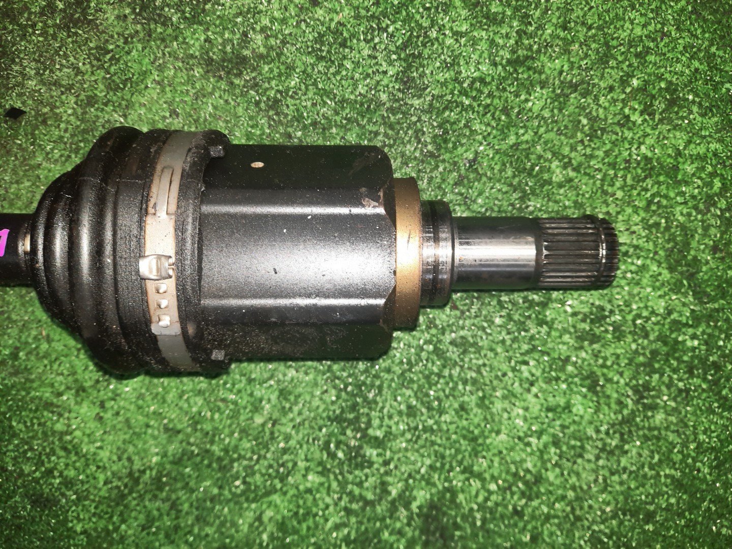Привод правый передний MITSUBISHI CHARIOT GRANDIS, GRANDIS NA4W 4G69 3 ракурс