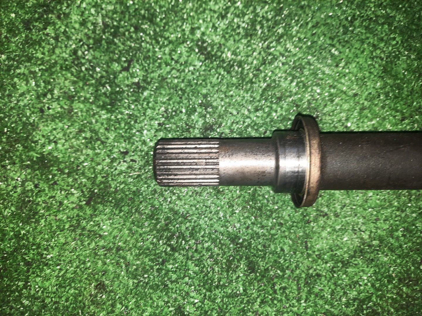 Привод правый передний NISSAN AVENIR, LIBERTY SW11, W11, PW11, PM12 CD20ET, SR20DE 3 ракурс