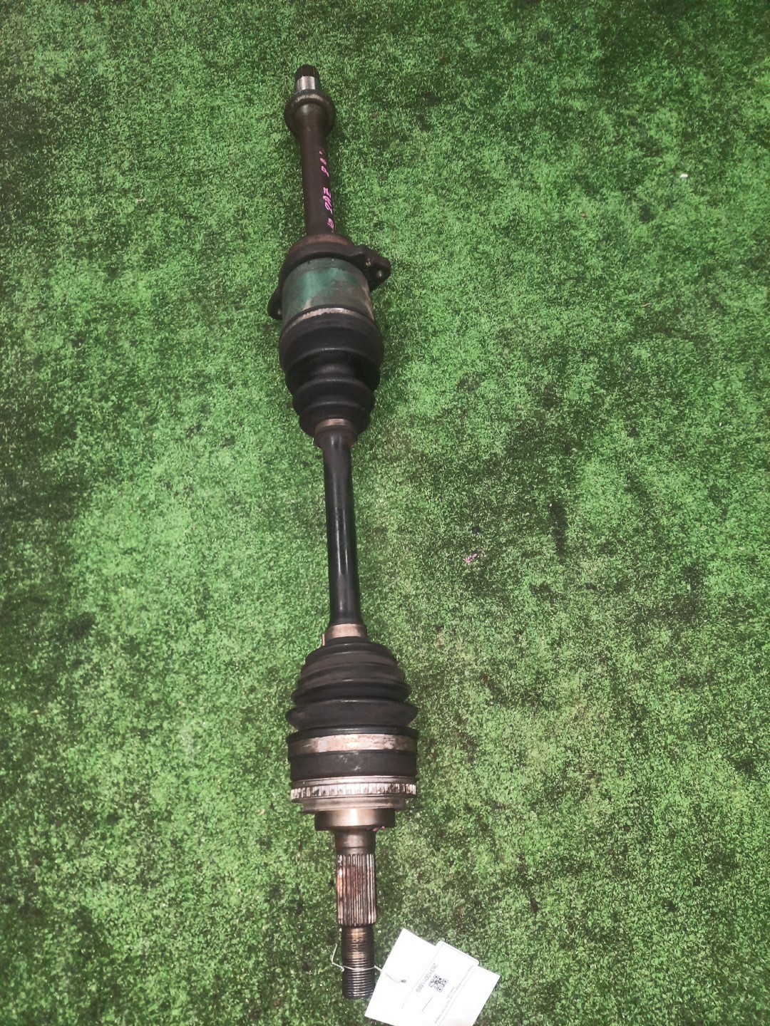 Привод правый передний TOYOTA HARRIER, KLUGER V ACU10W, ACU20W 2AZ-FE 1 ракурс Привод правый передний TOYOTA HARRIER, KLUGER V ACU10W, ACU20W 2AZ-FE 1 ракурс