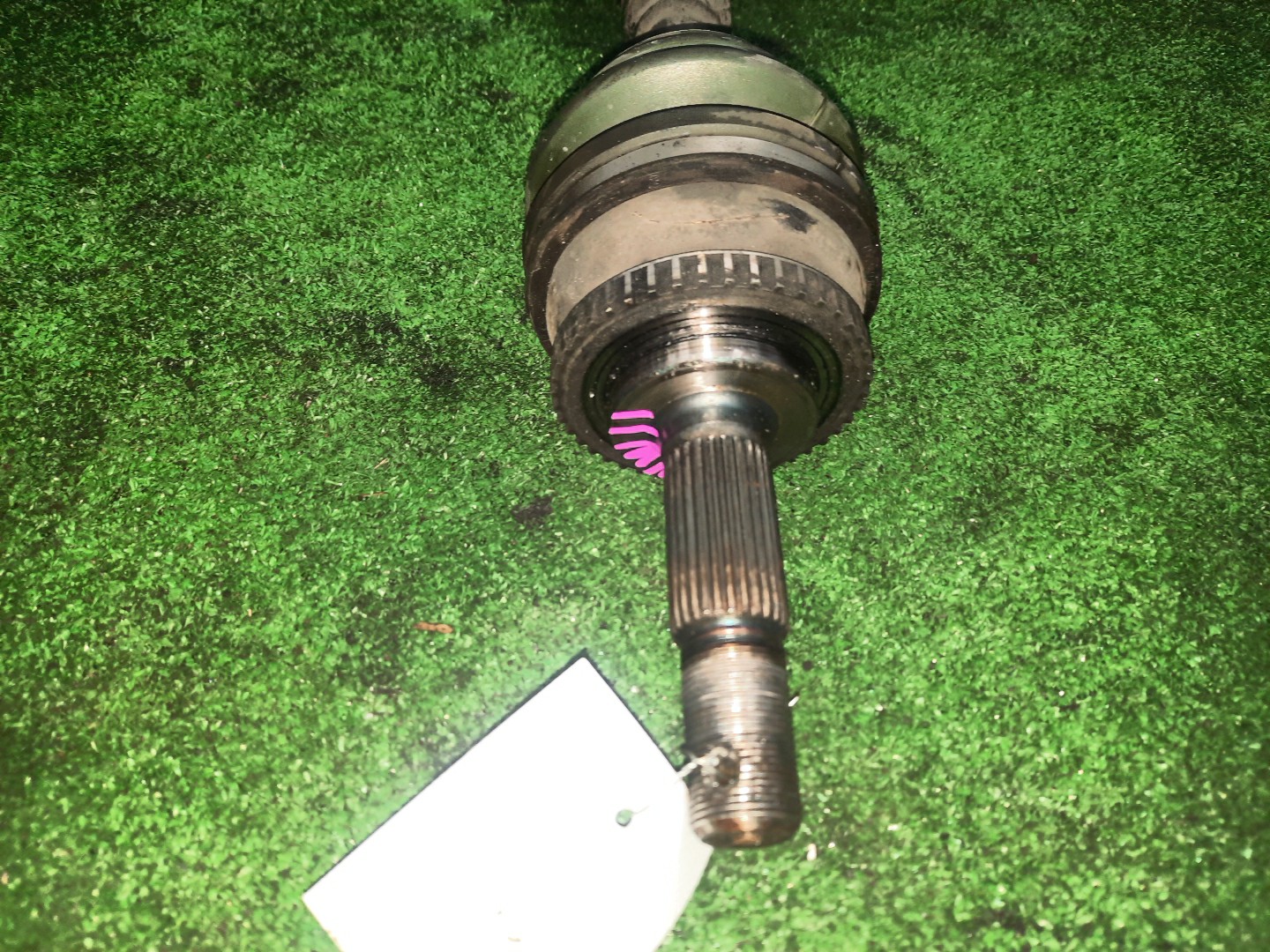 Привод правый передний NISSAN AVENIR, LIBERTY, SERENA PNW11, PNM12, PNC24, VNC24 SR20DE, SR20DET, YD25DDTI 2 ракурс