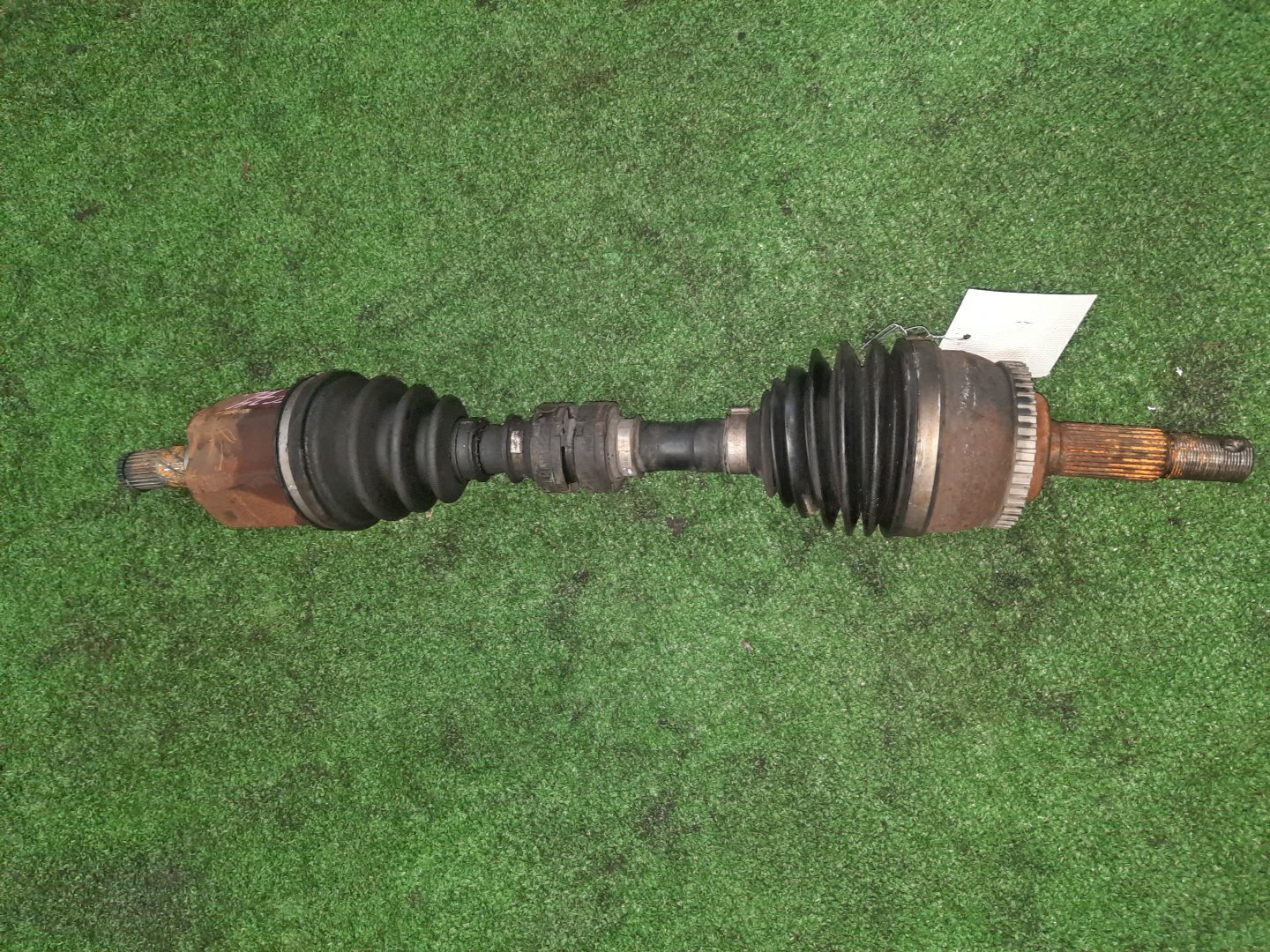 Привод левый передний NISSAN AVENIR, LIBERTY, PRIMERA, SERENA W11, RW11, RM12, HP12, TNC24, TC24, RC24 QR20DE, SR20VE, QR25DE 1 ракурс