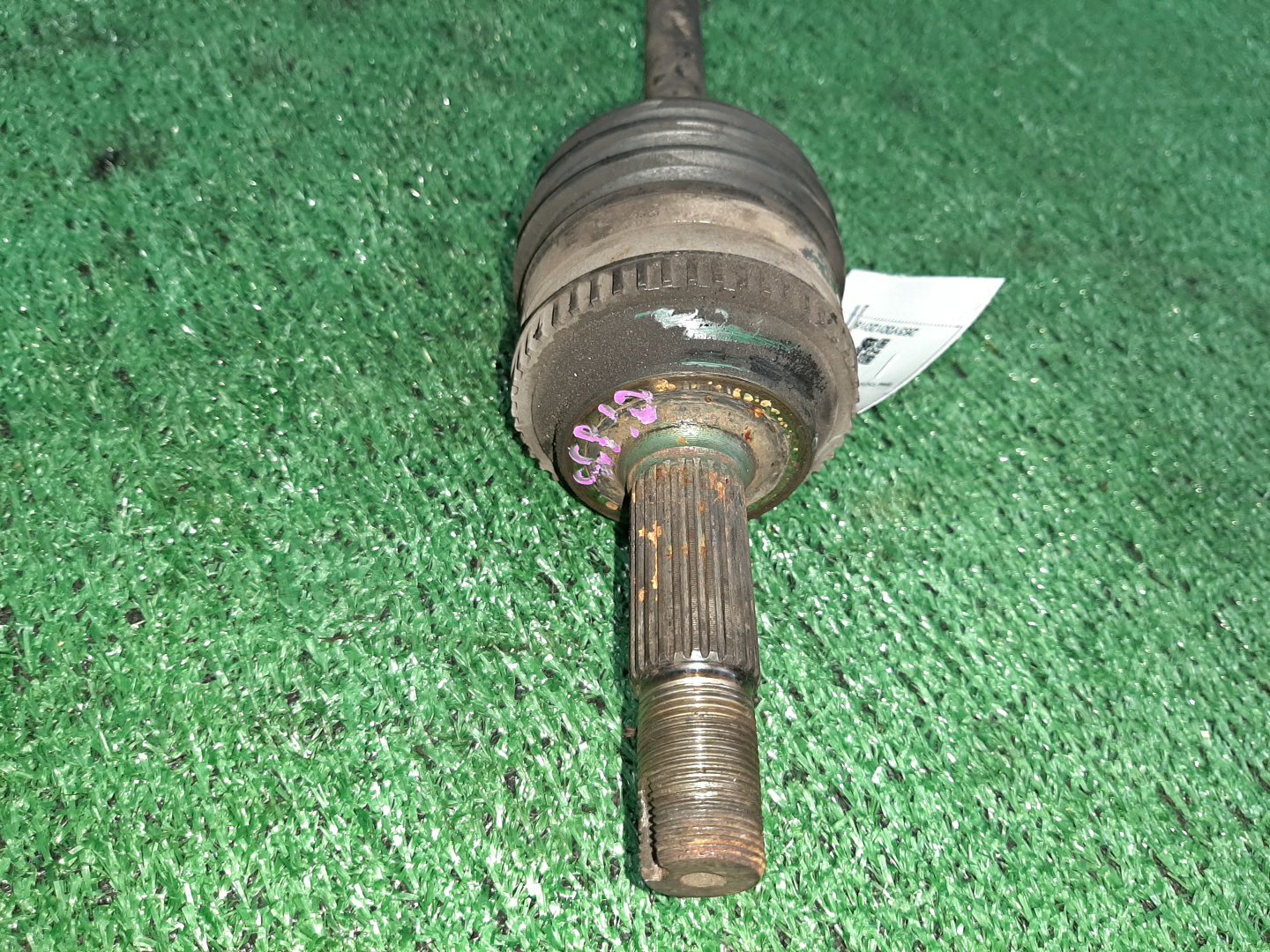 Привод левый передний TOYOTA PLATZ, VITZ SCP11, SCP10 1SZ-FE 2 ракурс Привод левый передний TOYOTA PLATZ, VITZ SCP11, SCP10 1SZ-FE 2 ракурс