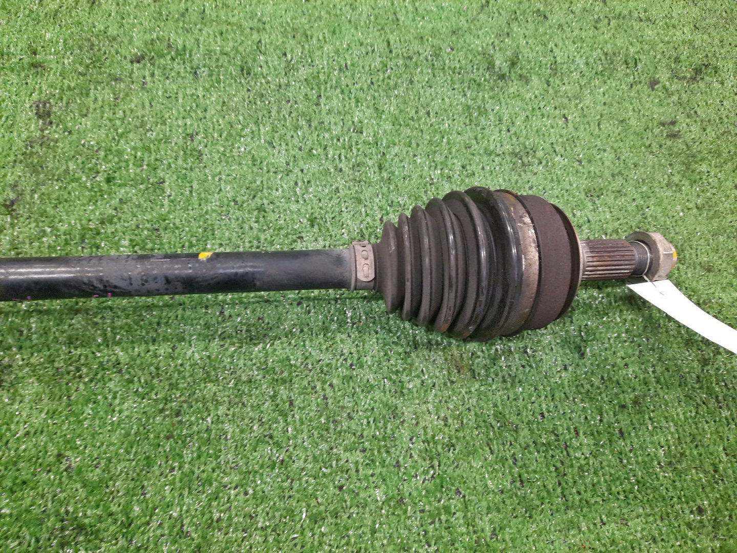 Привод правый передний HONDA AIRWAVE GJ1 L15A 2 ракурс