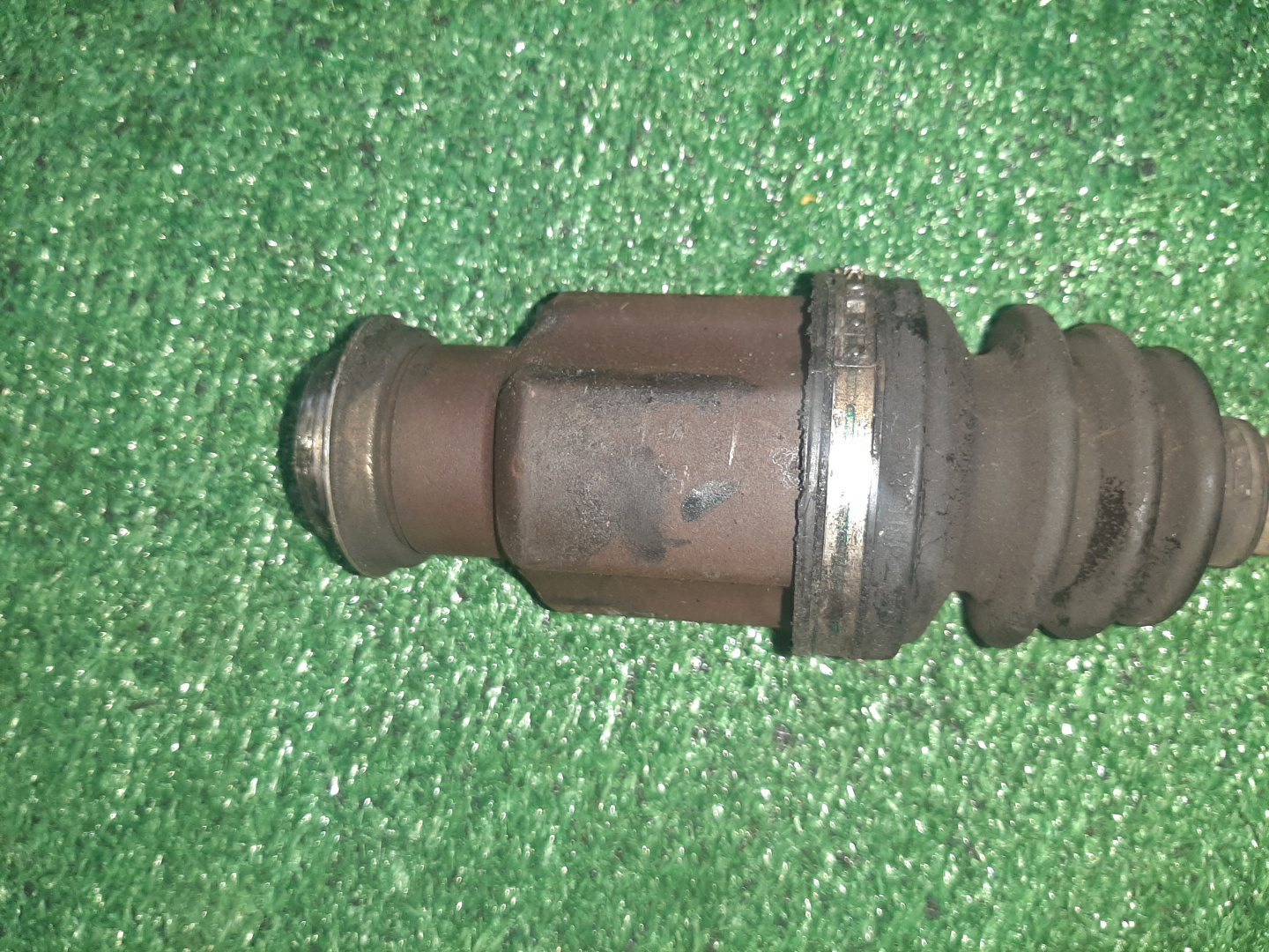 Привод правый передний MAZDA DEMIO, VERISA DY3W, DY5W, DY3R, DC5R, DC5W ZJ-VE, ZY-VE 3 ракурс