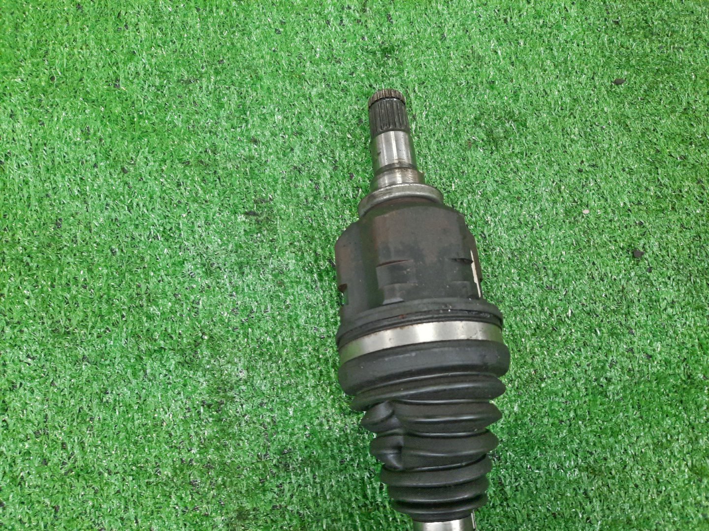Привод правый передний TOYOTA PREMIO, ISIS, WISH, ALLION, COROLLA FIELDER, COROLLA  AXIO ZRT260, ZGM10, ZGM10W, ZGM10G, ZGE20W, ZGE20G, ZRE142G, ZRE142 2ZR-FAE, 2ZR-FE 3 ракурс