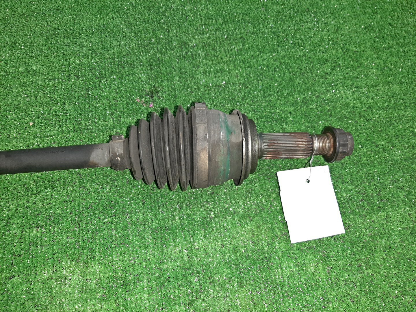 Привод правый передний TOYOTA PASSO SETTE M502E 3SZ-VE 2 ракурс