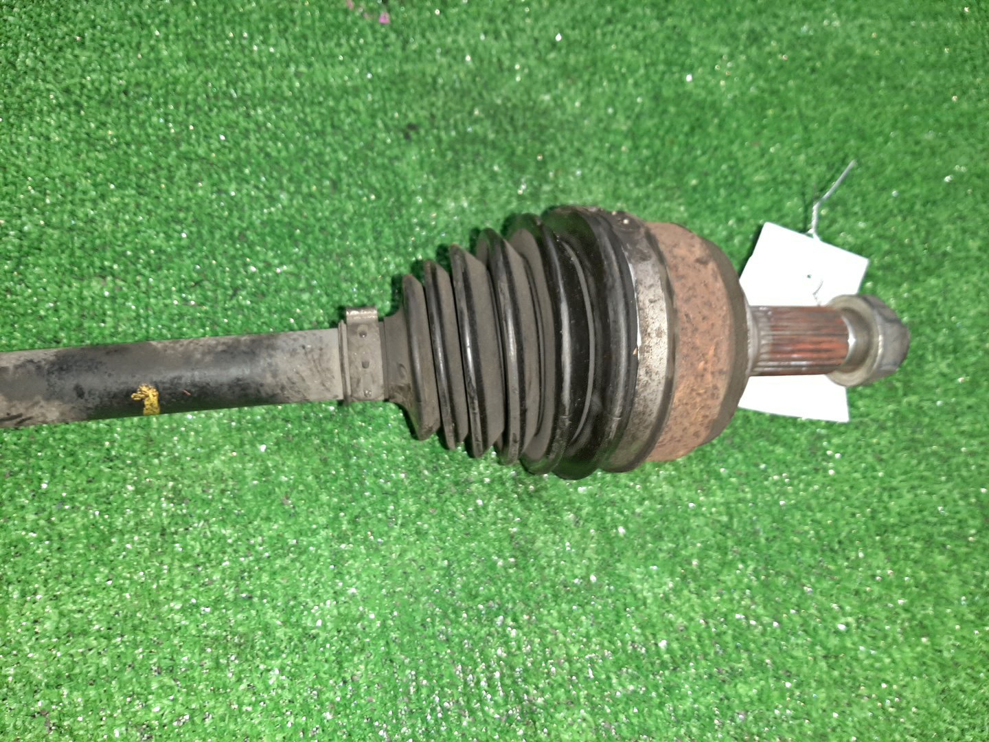 Привод правый передний HONDA AIRWAVE GJ1 L15A 2 ракурс