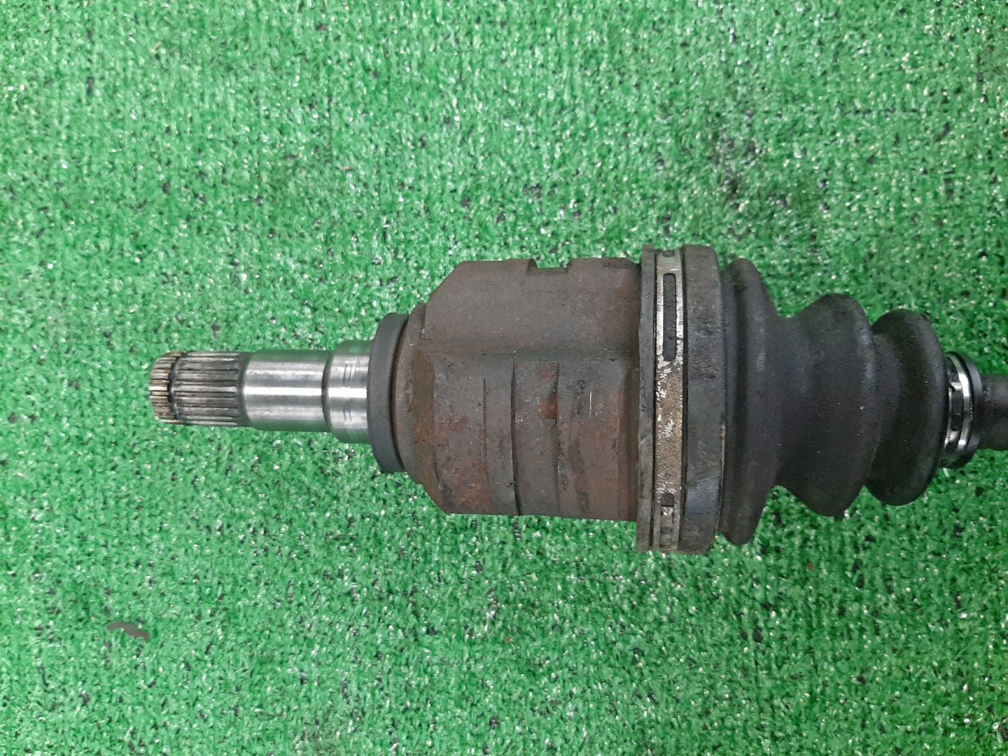 Привод левый передний TOYOTA COROLLA, OPA, PREMIO, COROLLA SPACIO, VISTA, WISH, ALLION, COROLLA FIELDER, ALLEX, COROLLA RUNX, WILL VS, VISTA ARDEO ZZE124, ACT10, ZCT10, ZCT15, ZZT240, ZZT245, ZZE124N, ZZV50, AZV50, SV50, ZNE14G, ZZE124G, ZZE129, ZZV5