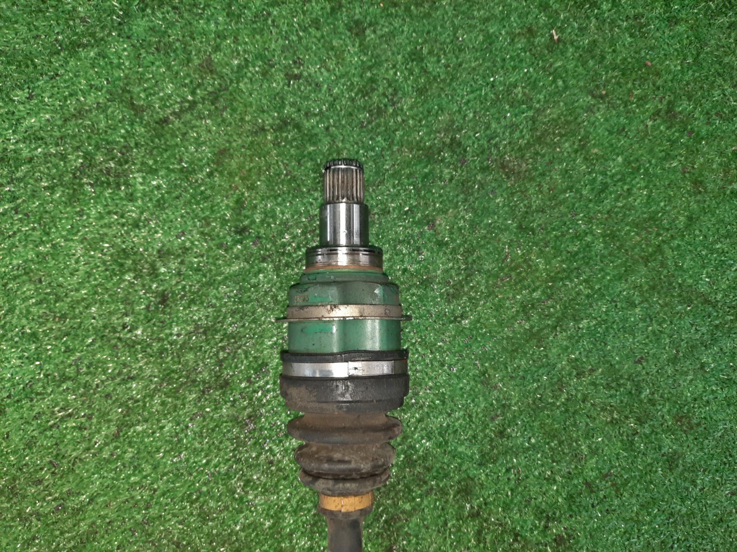 Привод левый передний TOYOTA PASSO, BOON KGC10, M300S 1KR-FE 3 ракурс