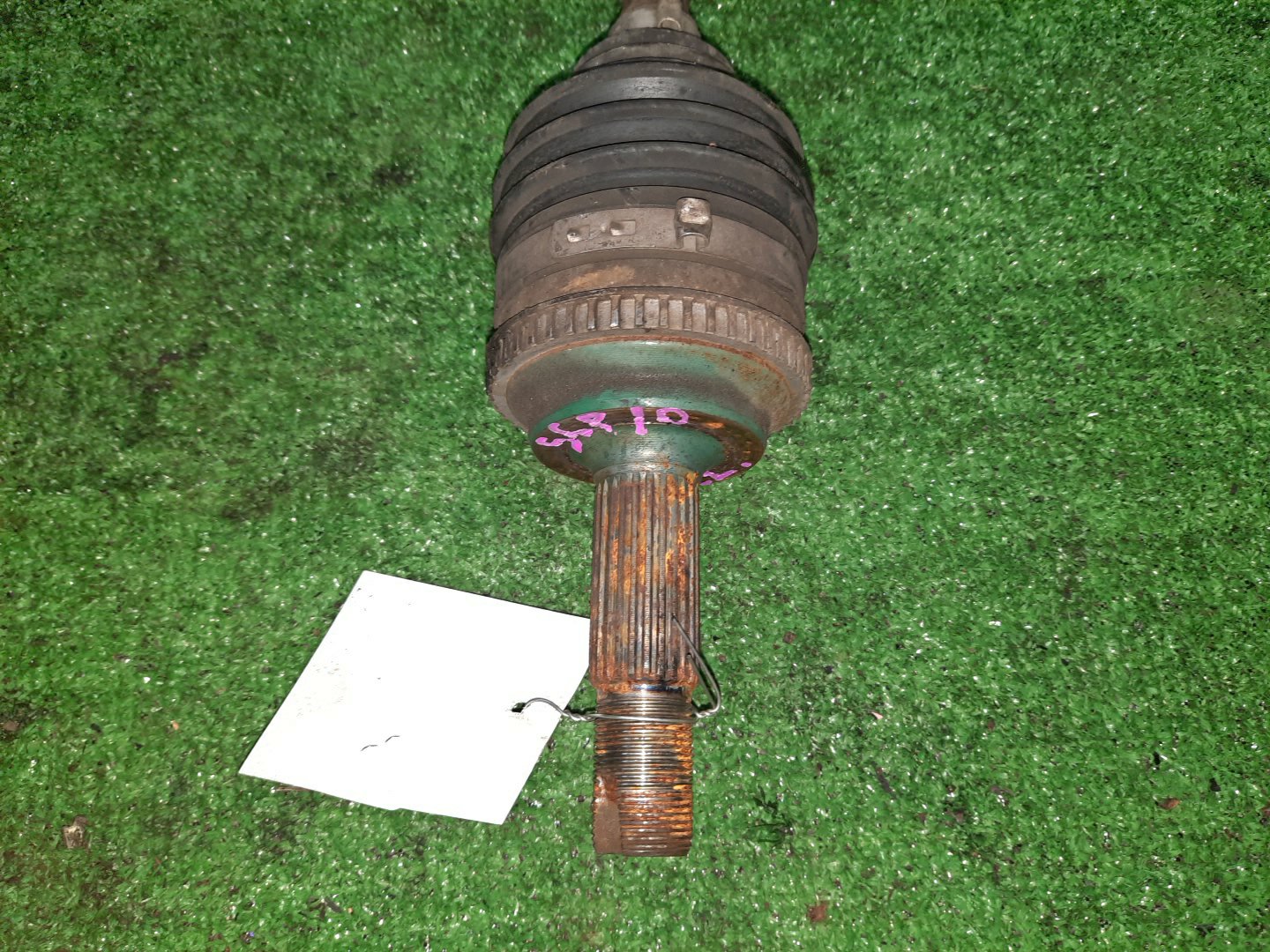 Привод левый передний TOYOTA PLATZ, VITZ SCP11, SCP10 1SZ-FE 2 ракурс Привод левый передний TOYOTA PLATZ, VITZ SCP11, SCP10 1SZ-FE 2 ракурс