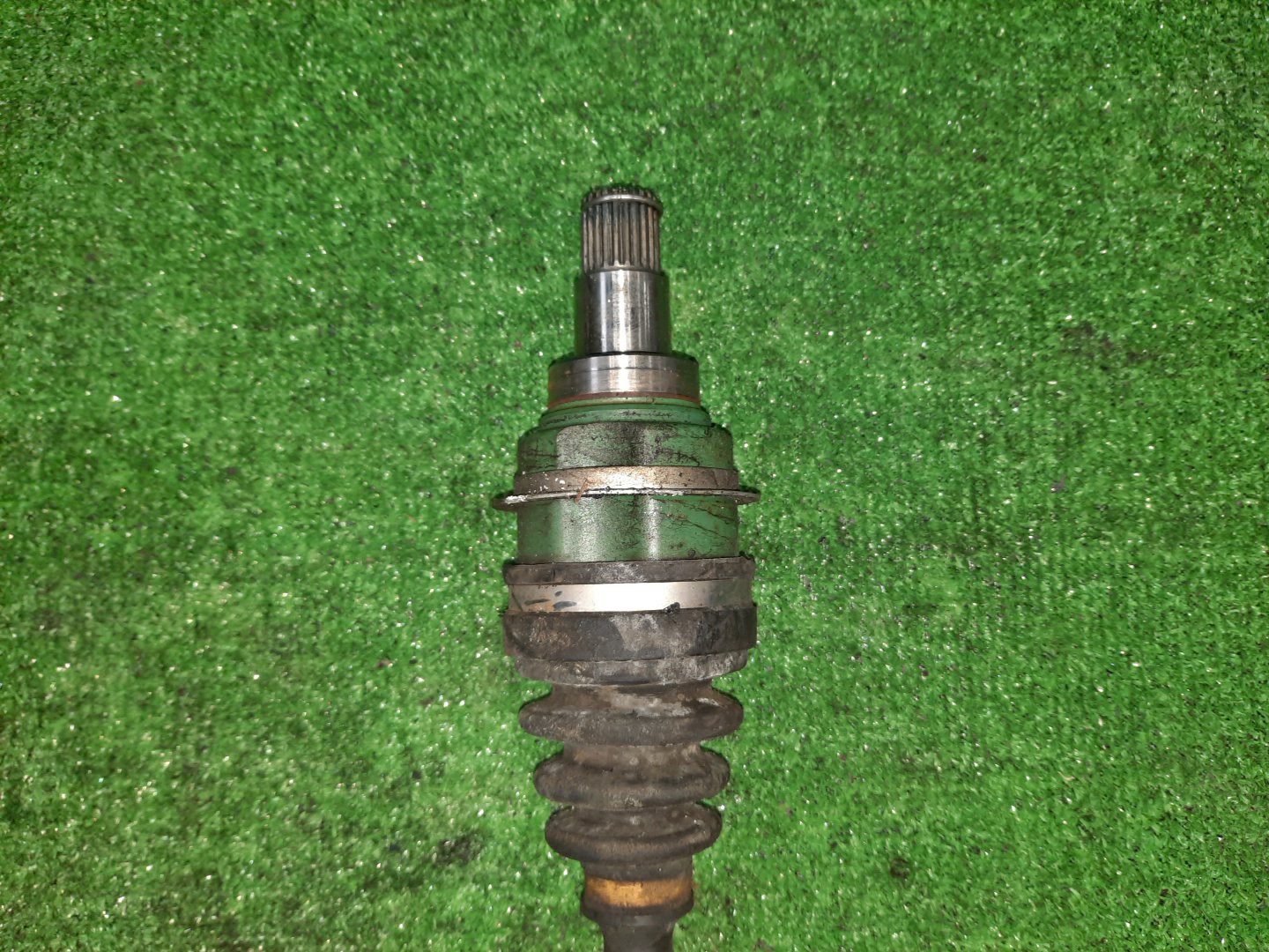 Привод левый передний TOYOTA PASSO, BOON KGC10, M300S 1KR-FE 3 ракурс