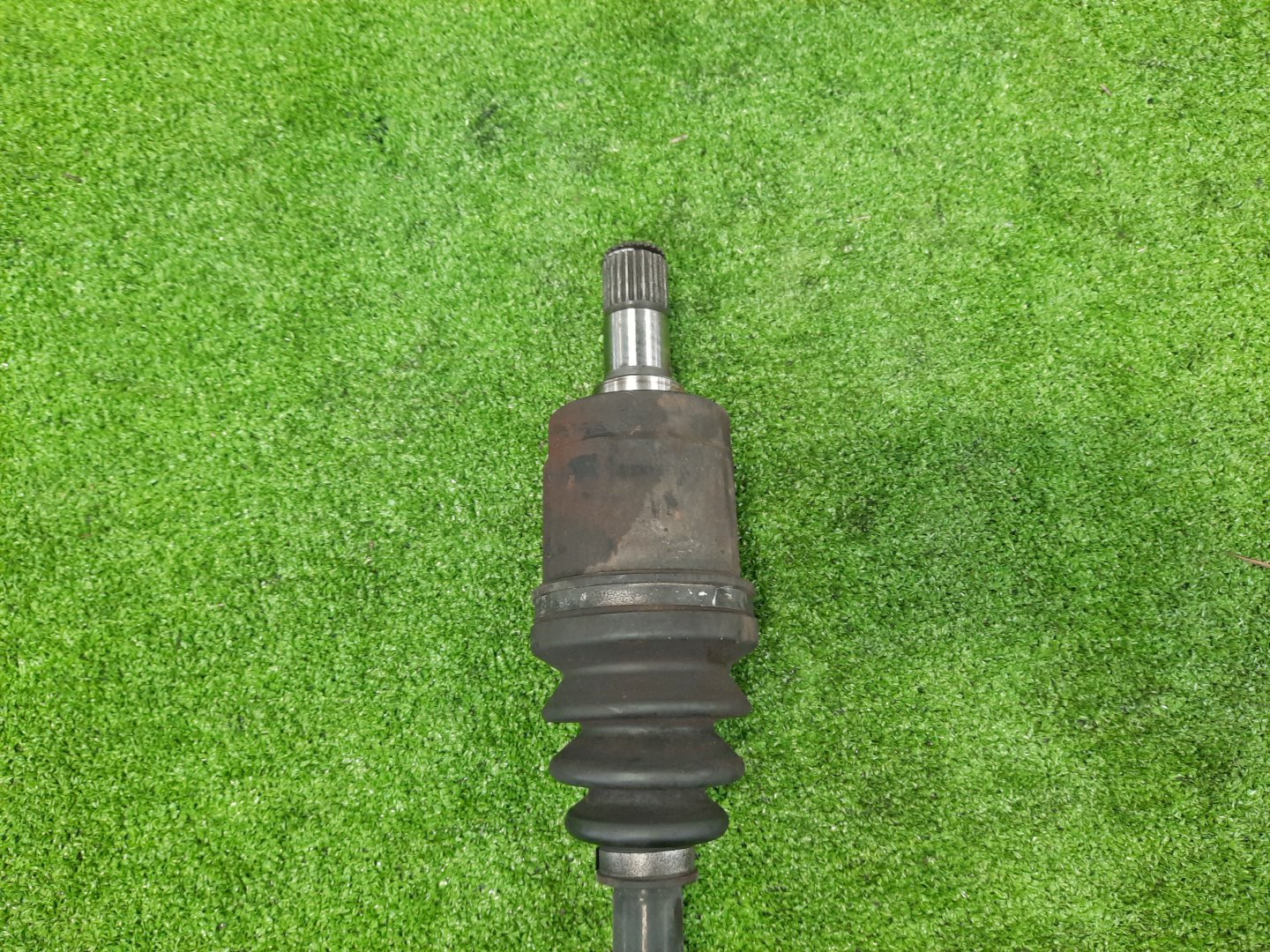 Привод правый передний HONDA AIRWAVE GJ1 L15A 3 ракурс