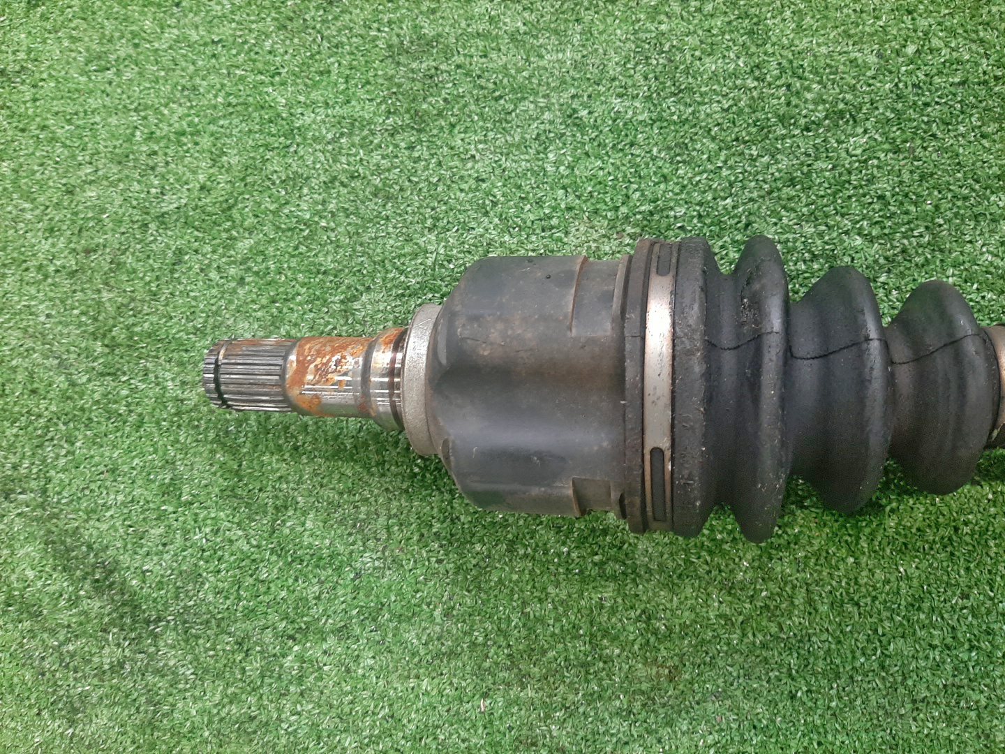 Привод правый передний TOYOTA COROLLA, PREMIO, COROLLA SPACIO, ALLION, COROLLA FIELDER, ALLEX, COROLLA RUNX, WILL VS, COROLLA  AXIO NZE121, NZE120, NZE141, NZT240, NZT260, NZE121N, NZE121G, NZE141G, NZE127 1NZ-FE, 2NZ-FE 3 ракурс
