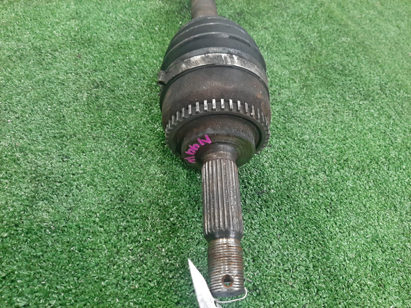 Привод правый передний MITSUBISHI CHARIOT GRANDIS, RVR, CHARIOT N94W, N71W, N74WG 4G64, 4G93 2 ракурс