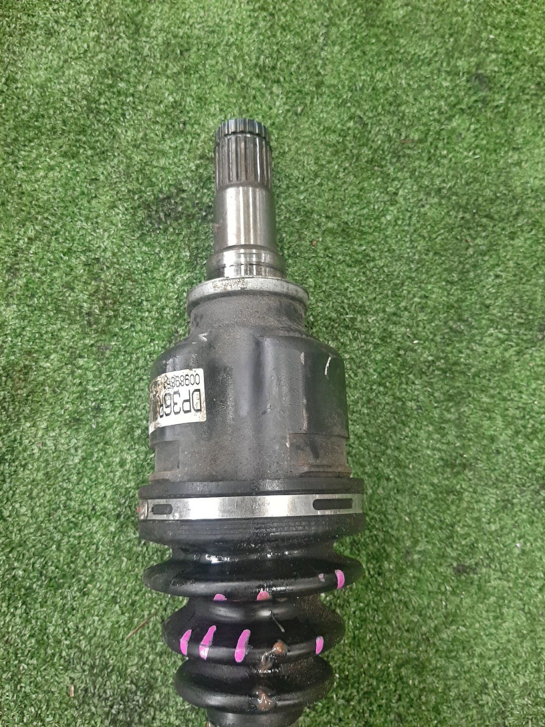 Привод правый передний TOYOTA COROLLA FIELDER, AQUA, COROLLA  AXIO NKE165G, NHP10, NKE165 1NZ-FXE 3 ракурс