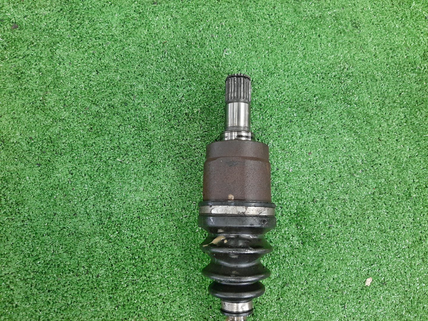 Привод правый передний HONDA FIT ARIA, FIT GD6, GD8, GD3, GD1 L13A, L15A 3 ракурс