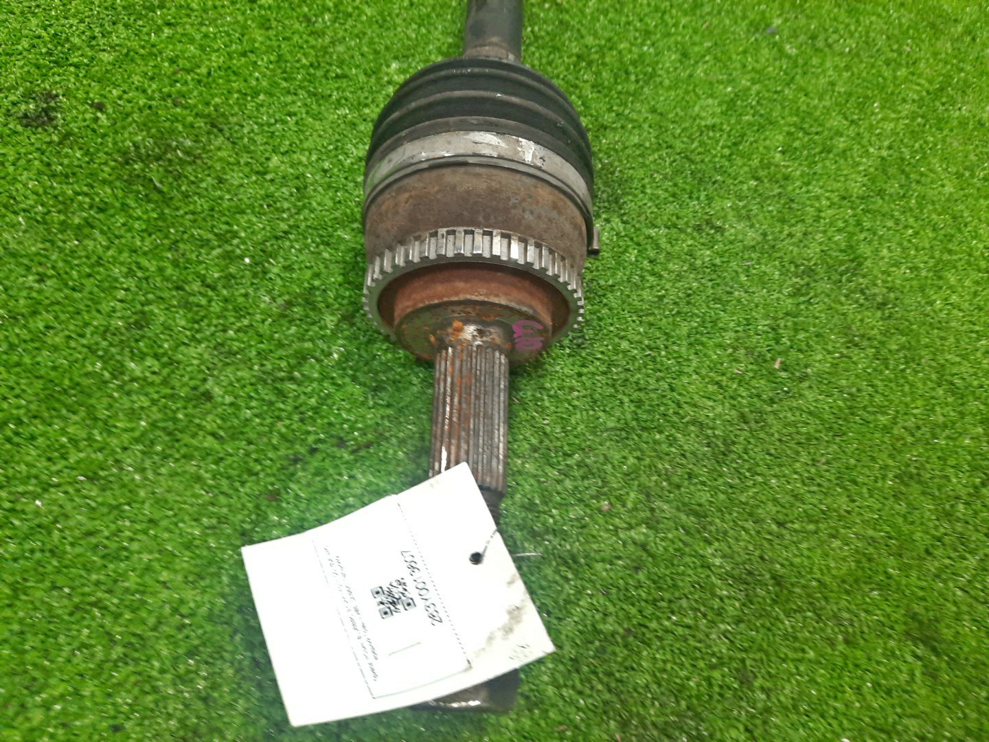 Привод правый передний NISSAN BLUEBIRD SYLPHY FG10 QG15DE 2 ракурс Привод правый передний NISSAN BLUEBIRD SYLPHY FG10 QG15DE 2 ракурс