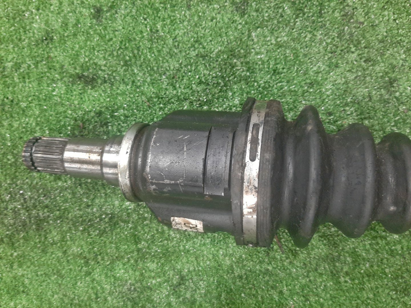 Привод левый передний TOYOTA COROLLA FIELDER, AQUA, COROLLA  AXIO NKE165G, NHP10, NKE165 1NZ-FXE 3 ракурс