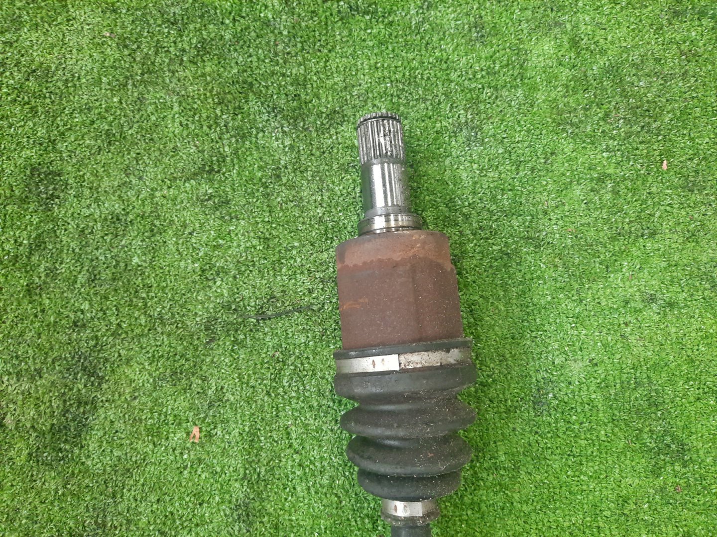 Привод правый передний HONDA FIT ARIA, FIT GD6, GD8, GD3, GD1 L13A, L15A 3 ракурс