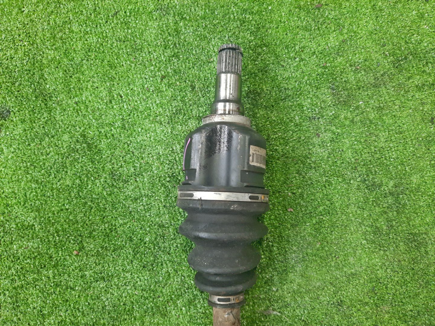 Привод правый передний TOYOTA COROLLA, PREMIO, COROLLA SPACIO, ALLION, COROLLA FIELDER, ALLEX, COROLLA RUNX, WILL VS, COROLLA  AXIO NZE121, NZE120, NZE141, NZT240, NZT260, NZE121N, NZE121G, NZE141G, NZE127 1NZ-FE, 2NZ-FE 3 ракурс