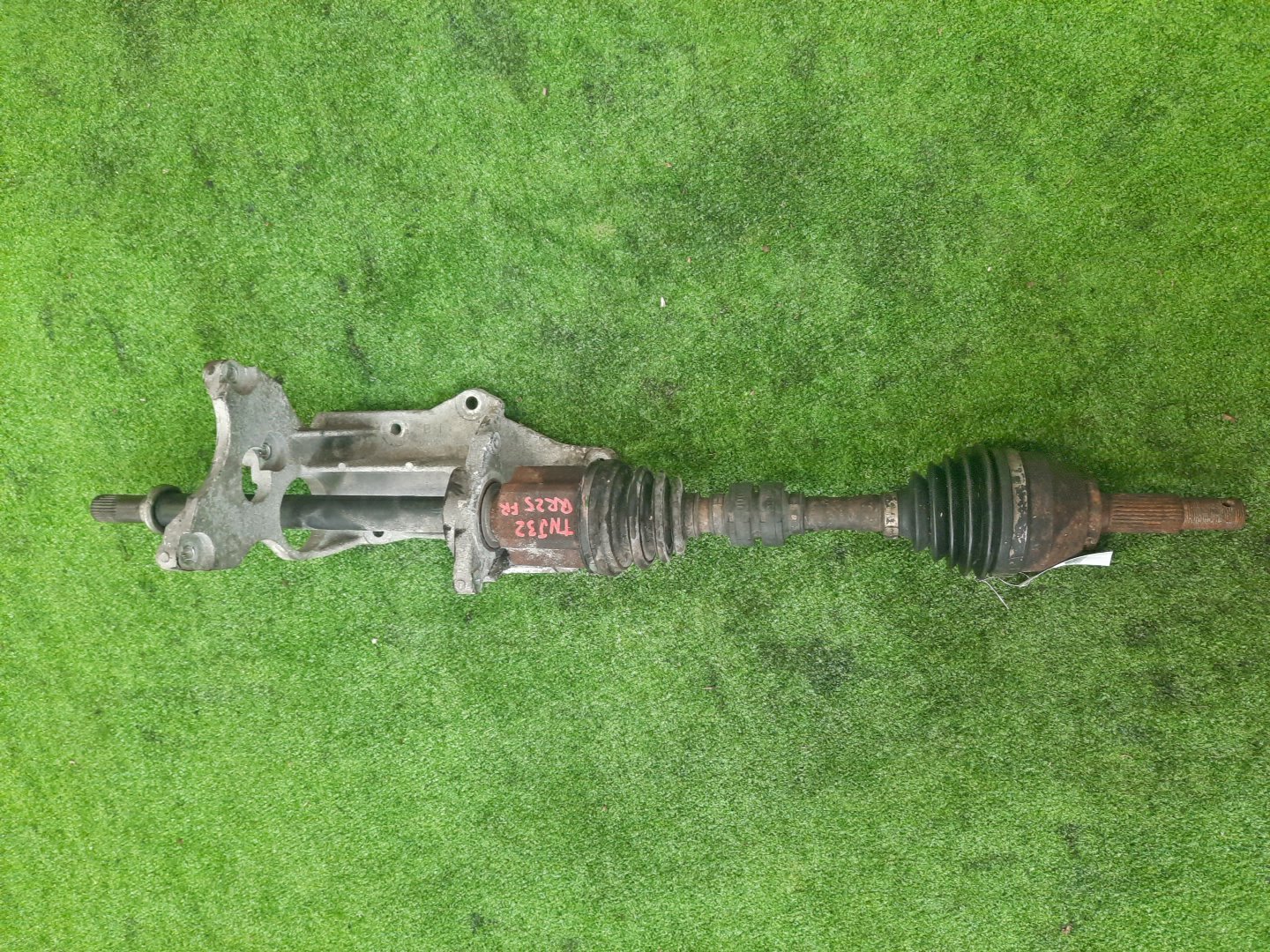 Привод правый передний NISSAN TEANA TNJ32 QR25DE 2 ракурс
