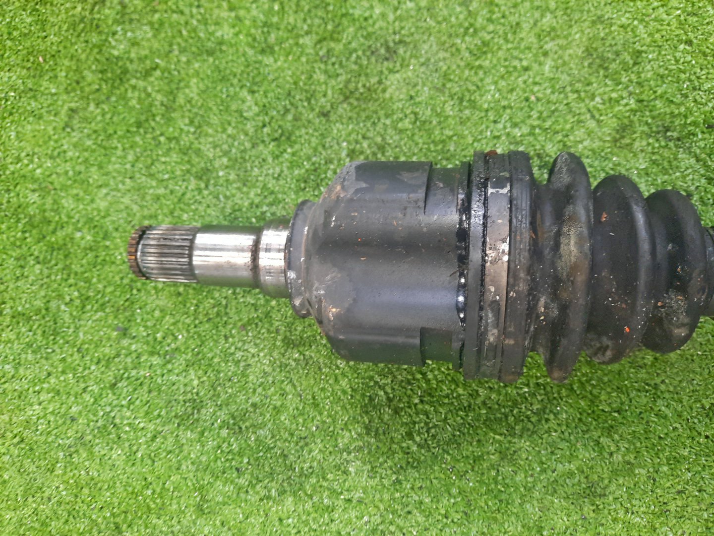 Привод левый передний TOYOTA COROLLA, COROLLA FIELDER, ALLEX, COROLLA RUNX NZE124, NZE124G 1NZ-FE 3 ракурс