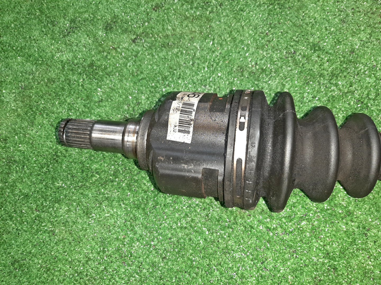 Привод правый передний TOYOTA COROLLA, PREMIO, COROLLA SPACIO, ALLION, COROLLA FIELDER, ALLEX, COROLLA RUNX, WILL VS, COROLLA  AXIO NZE121, NZE120, NZE141, NZT240, NZT260, NZE121N, NZE121G, NZE141G, NZE127 1NZ-FE, 2NZ-FE 3 ракурс