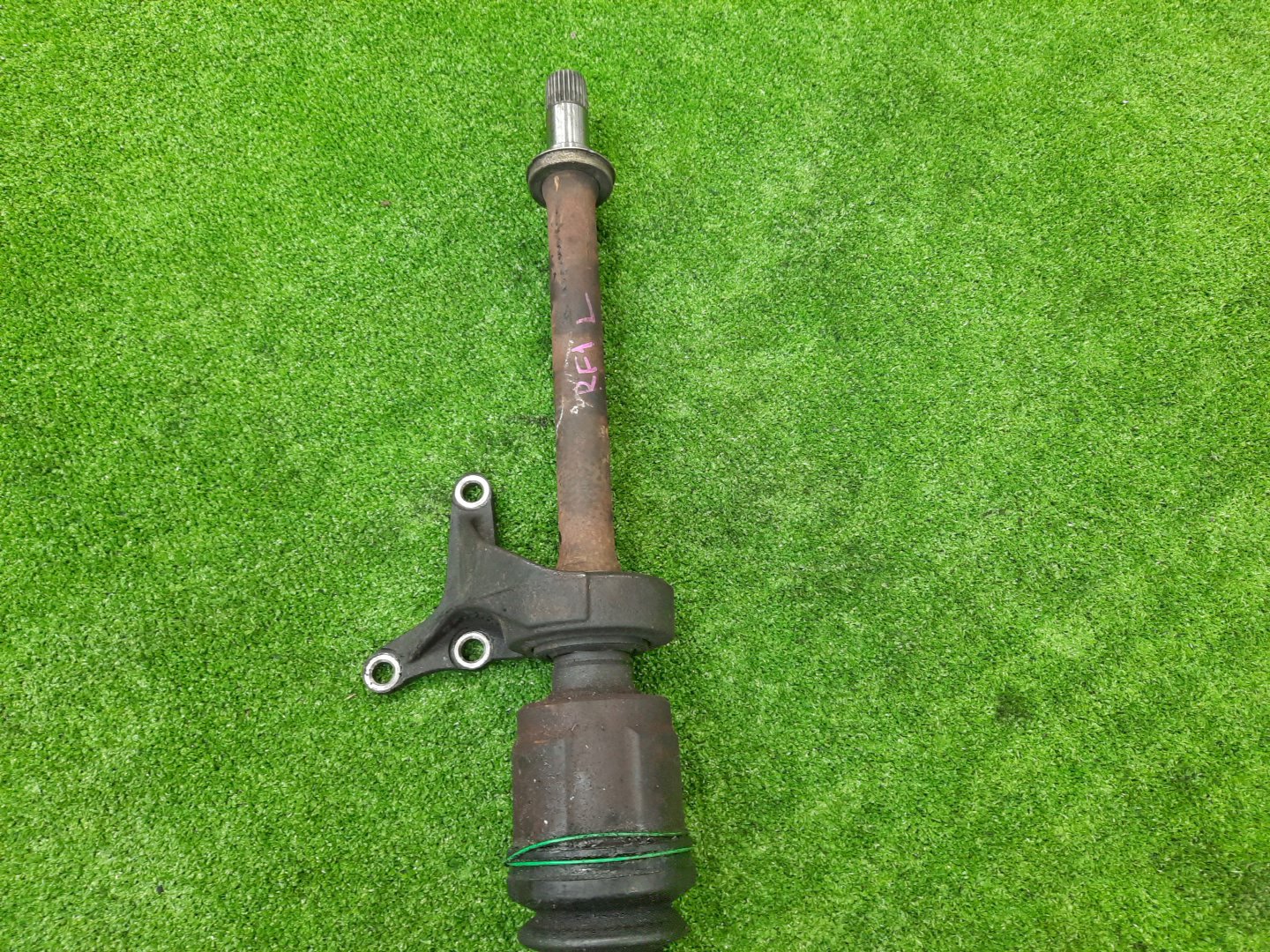 Привод левый передний HONDA S-MX, STEPWGN RH1, RH2, RF1, RF2 B20B 3 ракурс