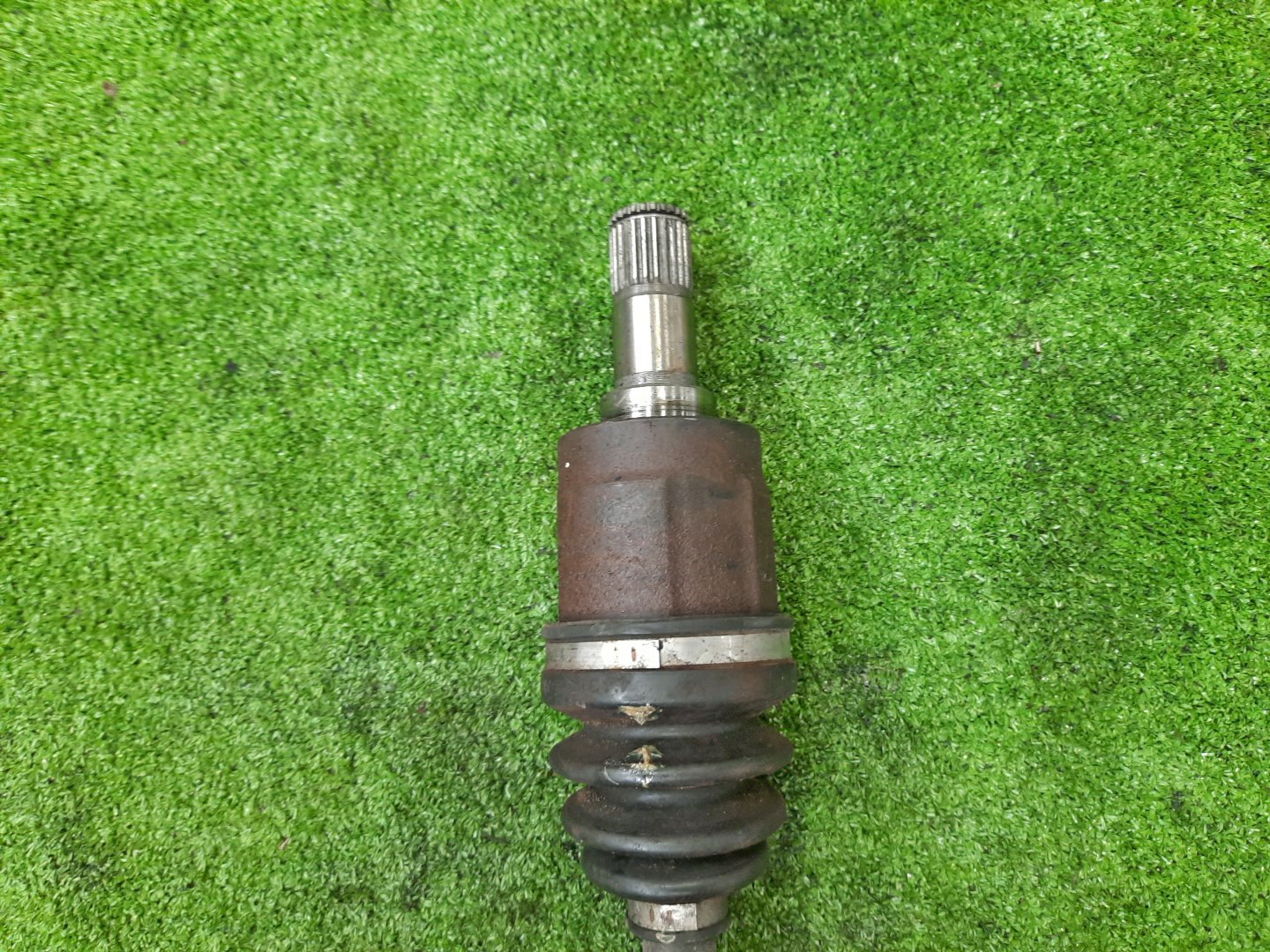 Привод правый передний HONDA FIT ARIA, FIT GD6, GD8, GD3, GD1 L13A, L15A 3 ракурс