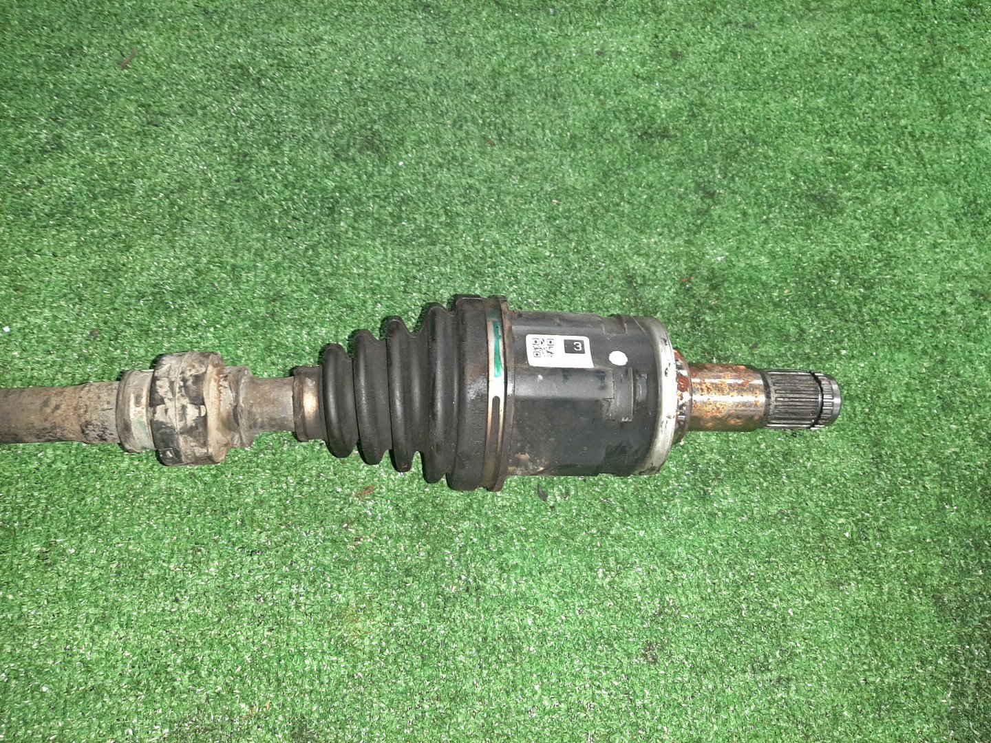 Привод левый передний TOYOTA HARRIER, KLUGER V MCU30W, MCU31W, MCU20W 1MZ-FE 2 ракурс Привод левый передний TOYOTA HARRIER, KLUGER V MCU30W, MCU31W, MCU20W 1MZ-FE 2 ракурс