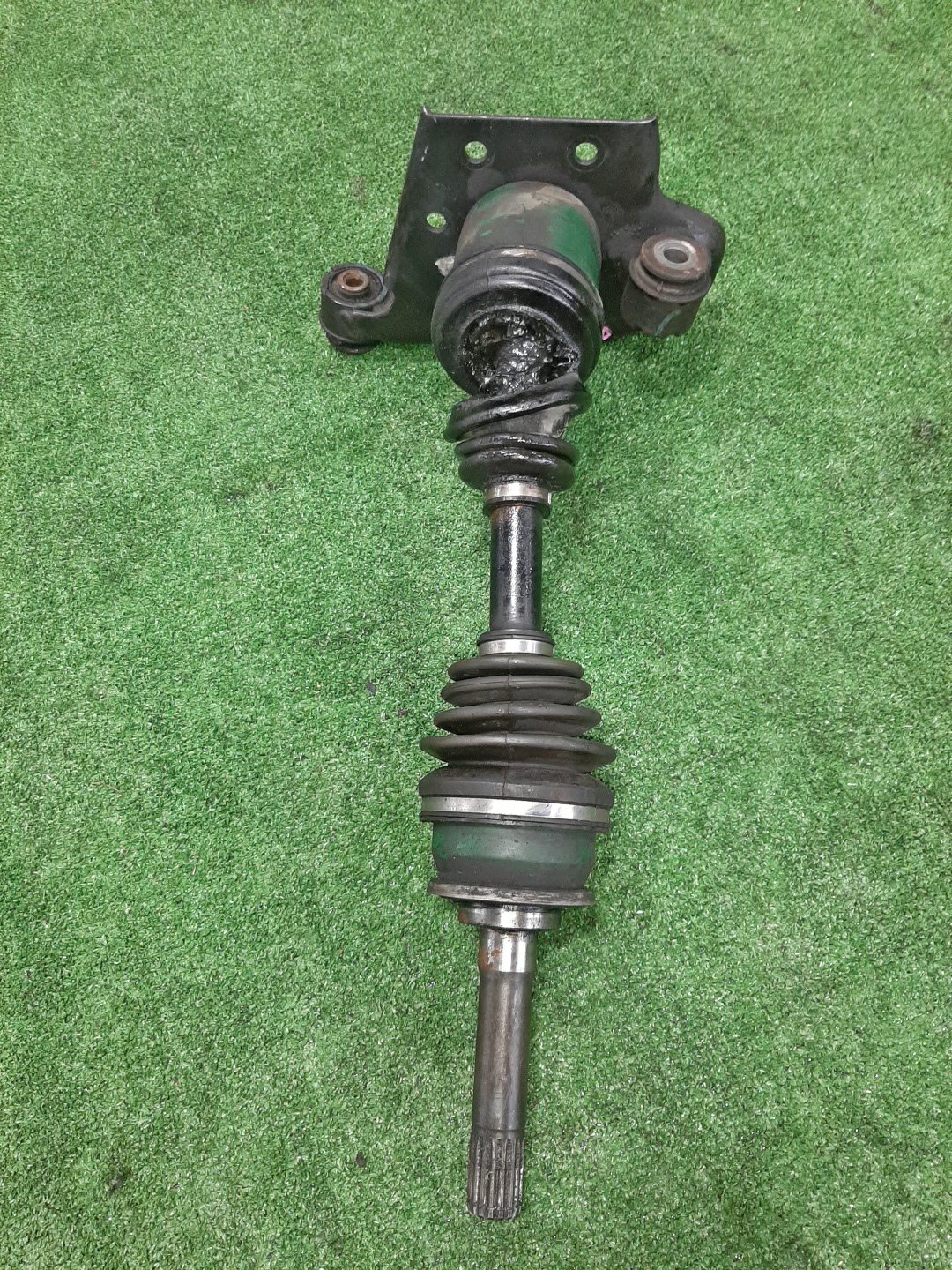Привод правый передний ISUZU VEHICROSS, WIZARD, MU UGS25, UES73FW, UES25FW, UER25FW 6VD1, 4JX1-TE 1 ракурс