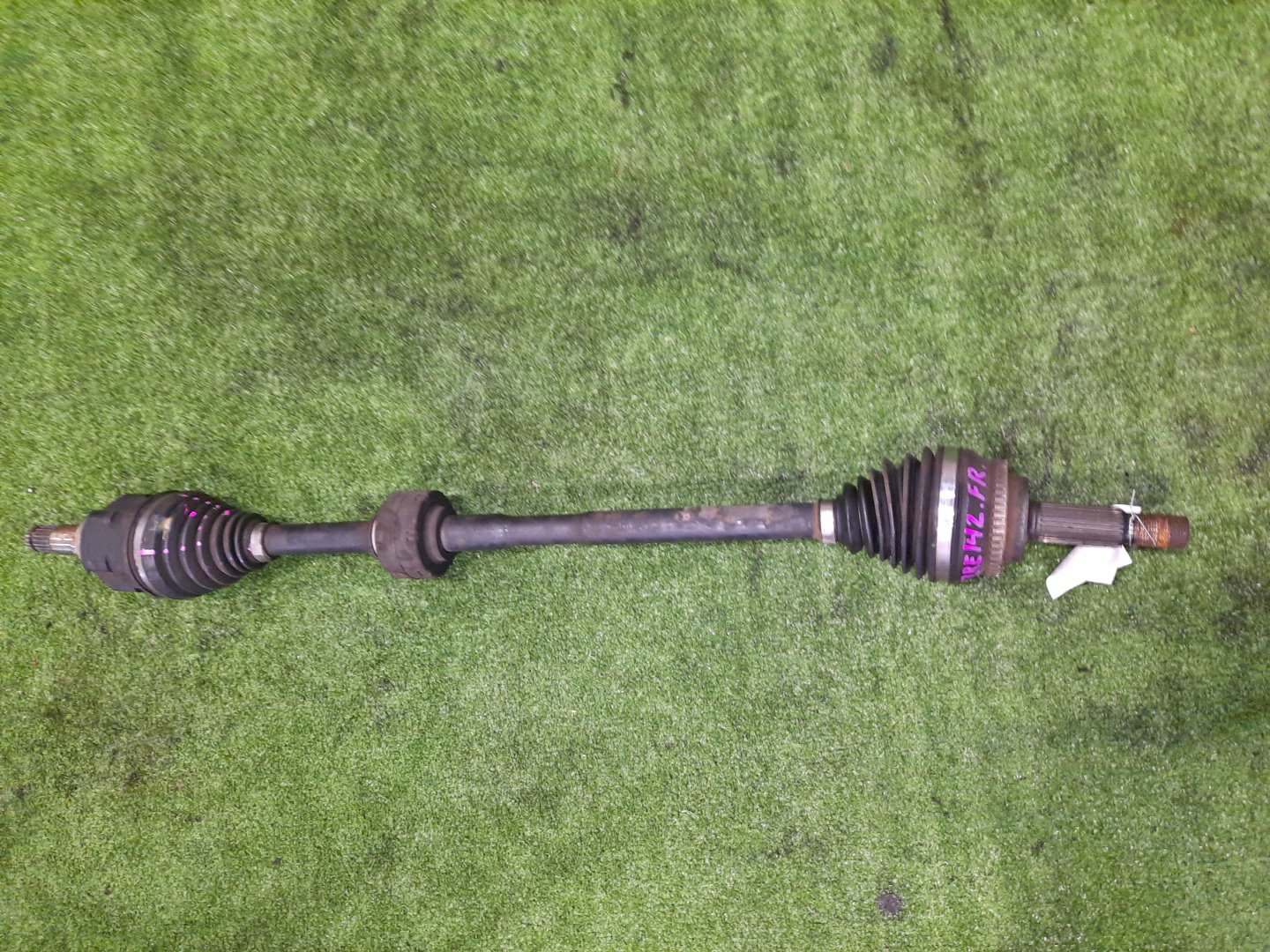 Привод правый передний TOYOTA PREMIO, ISIS, WISH, ALLION, COROLLA FIELDER, COROLLA  AXIO ZRT260, ZGM10, ZGM10W, ZGM10G, ZGE20W, ZGE20G, ZRE142G, ZRE142 2ZR-FAE, 2ZR-FE 1 ракурс