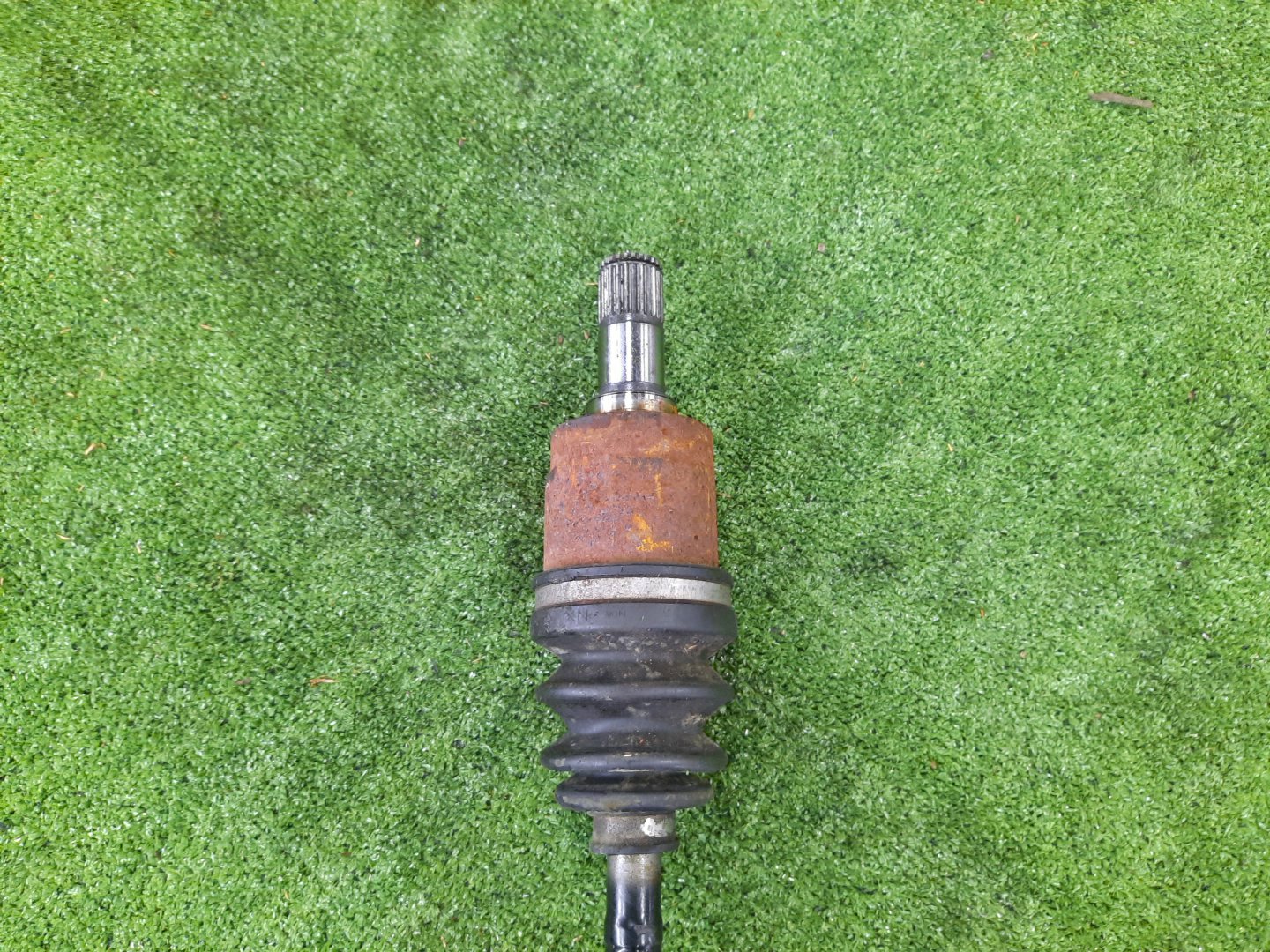 Привод правый передний HONDA FIT ARIA, FIT GD6, GD8, GD3, GD1 L13A, L15A 3 ракурс