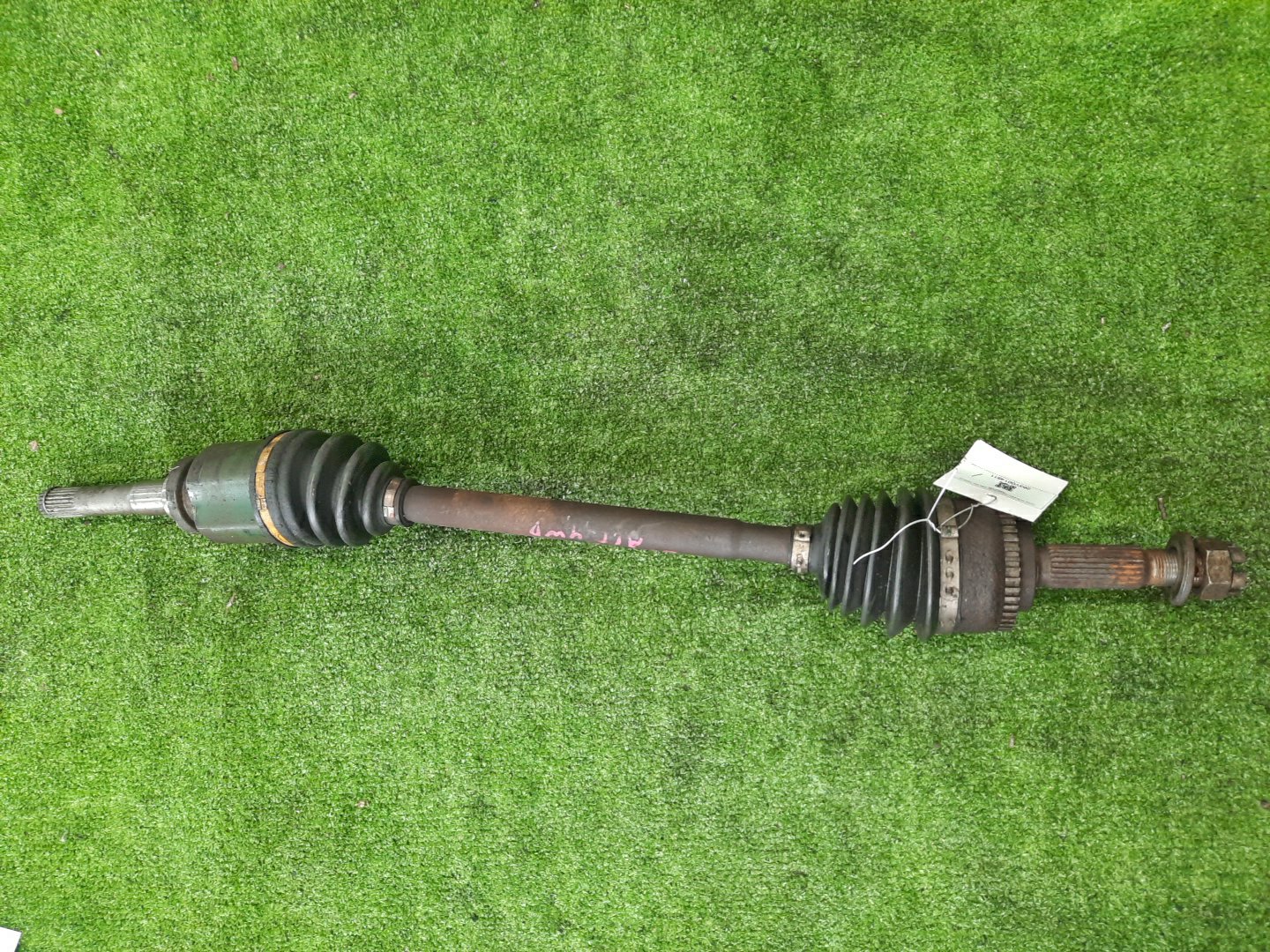 Привод правый передний MITSUBISHI GALANT, LEGNUM EC1A, EC7A, EC3A, EC1W, EC5W, EC3W, EC7W 4G93, 4G94, 4G64, 6A13TT, 6A13 1 ракурс Привод правый передний MITSUBISHI GALANT, LEGNUM EC1A, EC7A, EC3A, EC1W, EC5W, EC3W, EC7W 4G93, 4G94, 4G64, 6A13TT, 6A13 1 ракурс