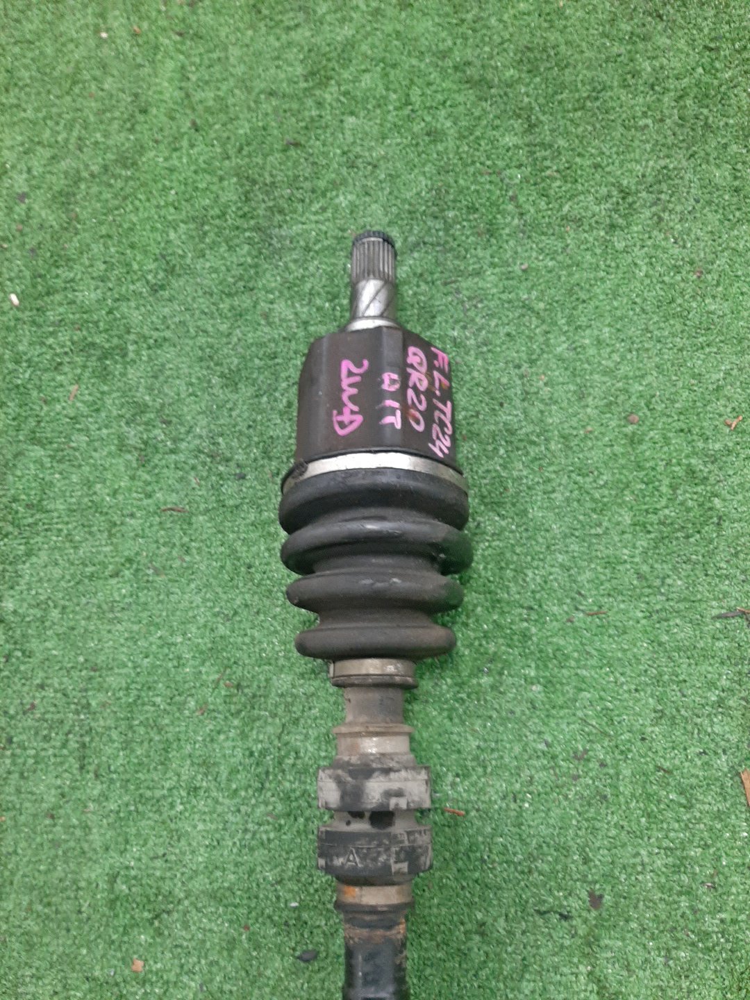 Привод левый передний NISSAN AVENIR, LIBERTY, PRIMERA, SERENA W11, RW11, RM12, HP12, TNC24, TC24, RC24 QR20DE, SR20VE, QR25DE 2 ракурс