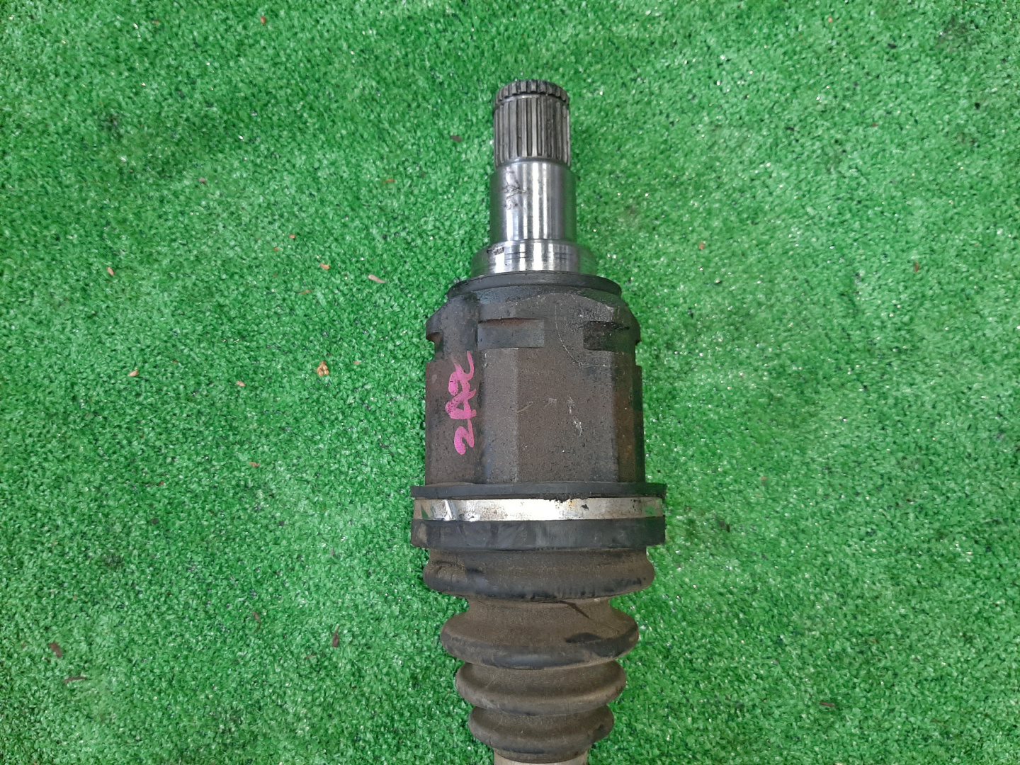 Привод левый передний TOYOTA CAMRY, ESTIMA, ALPHARD, HARRIER, KLUGER V ACV30, ACR30W, AHR10W, ATH10W, ANH10W, ACU30W, ACU20W 2AZ-FE, 2AZ-FXE 3 ракурс Привод левый передний TOYOTA CAMRY, ESTIMA, ALPHARD, HARRIER, KLUGER V ACV30, ACR30W, AHR10W, ATH10W, ANH10W, ACU30W, ACU20W 2AZ-FE, 2AZ-FXE 3 ракурс