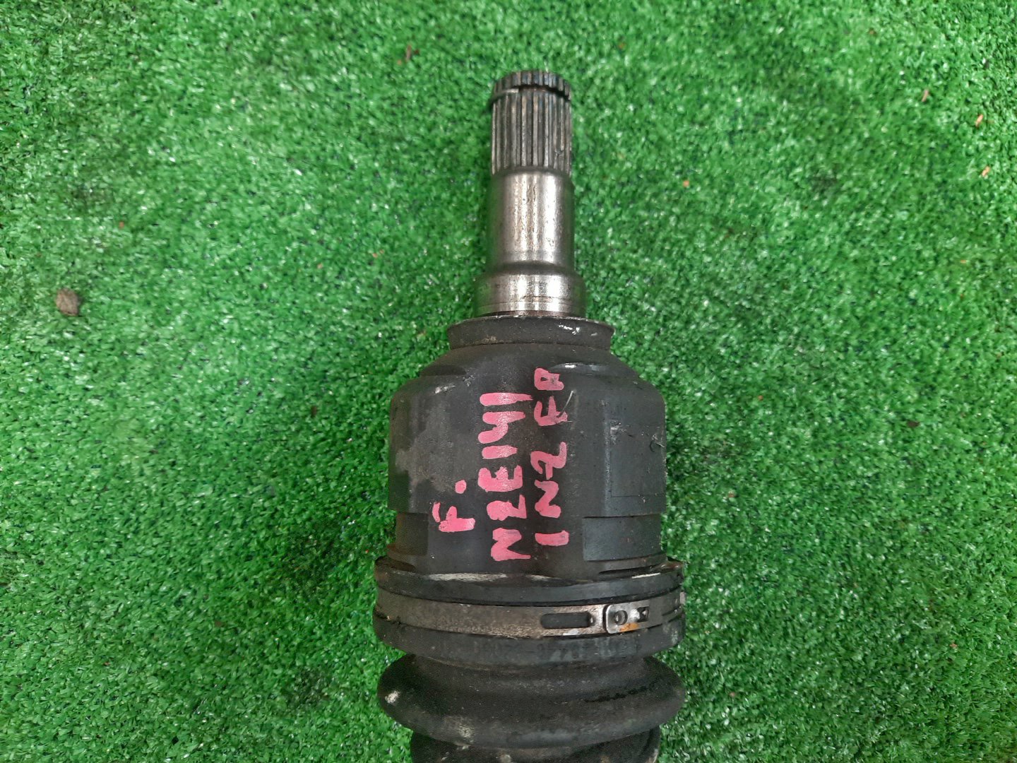 Привод правый передний TOYOTA COROLLA, PREMIO, COROLLA SPACIO, ALLION, COROLLA FIELDER, ALLEX, COROLLA RUNX, WILL VS, COROLLA  AXIO NZE121, NZE120, NZE141, NZT240, NZT260, NZE121N, NZE121G, NZE141G, NZE127 1NZ-FE, 2NZ-FE 3 ракурс